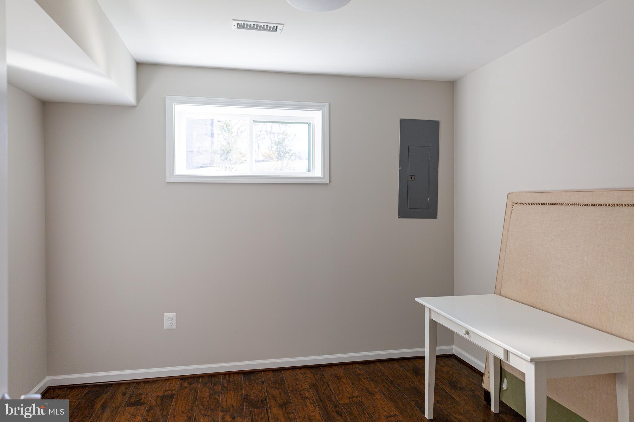 CANTERBURY WOODS - Residential