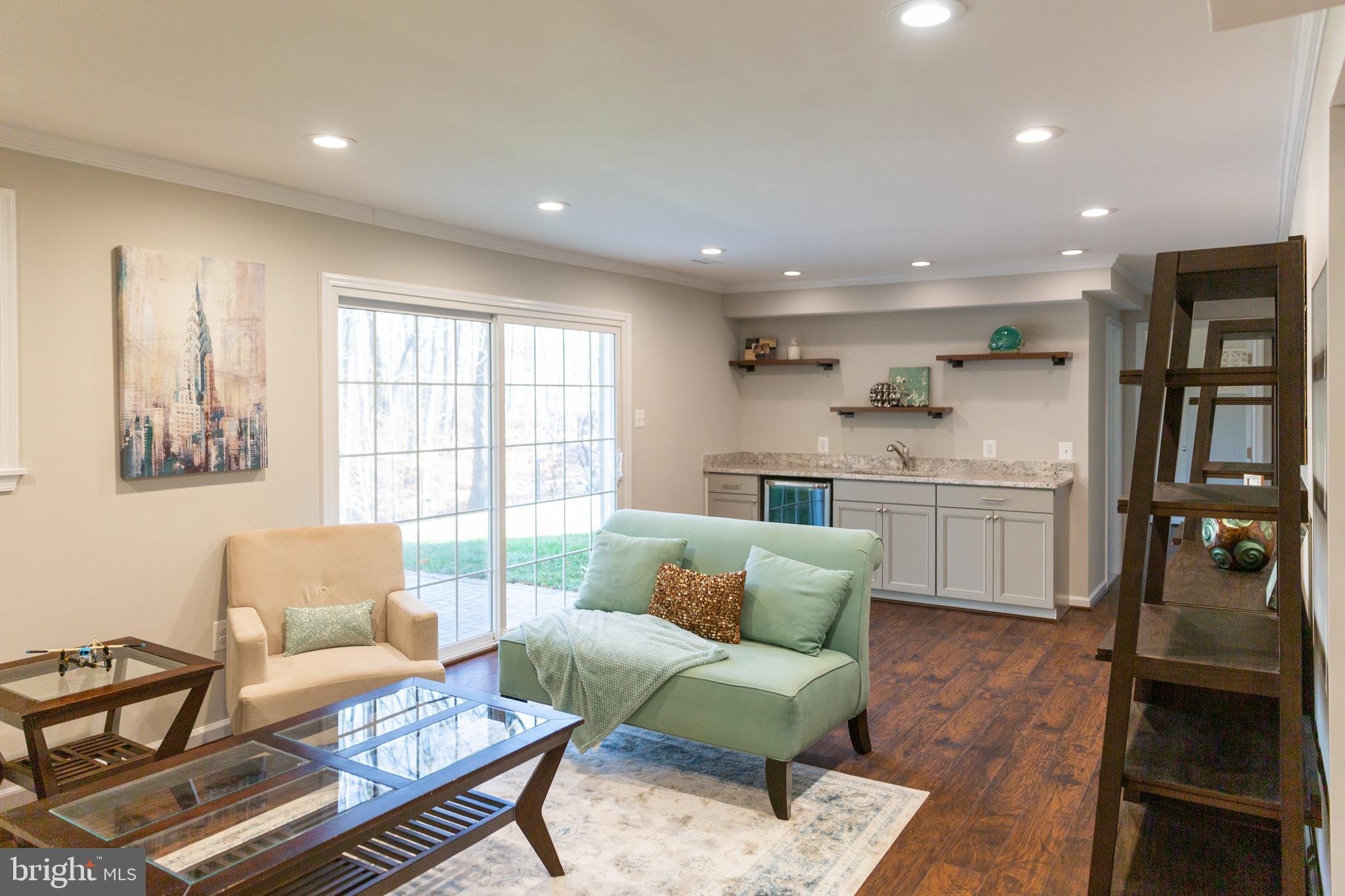 CANTERBURY WOODS - Residential