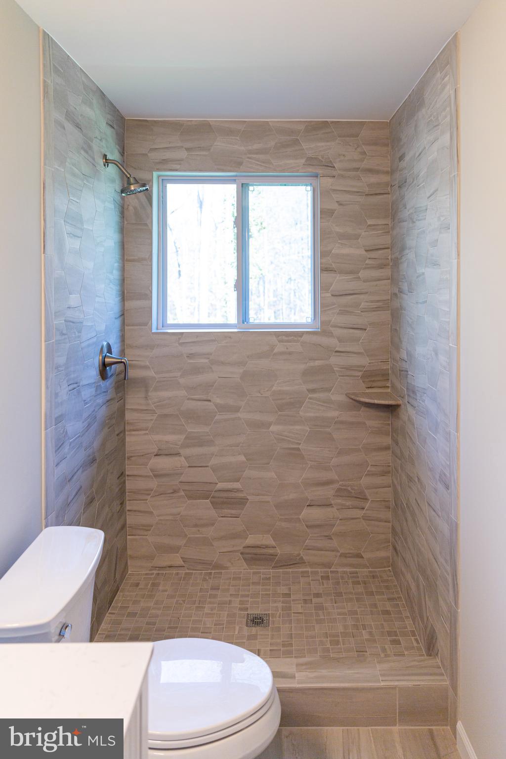 CANTERBURY WOODS - Residential