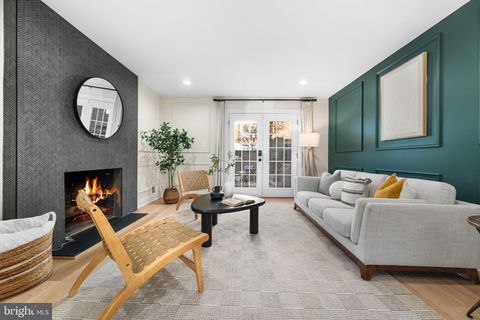 6707 WASHINGTON BOULEVARD D ARLINGTON VA 22213