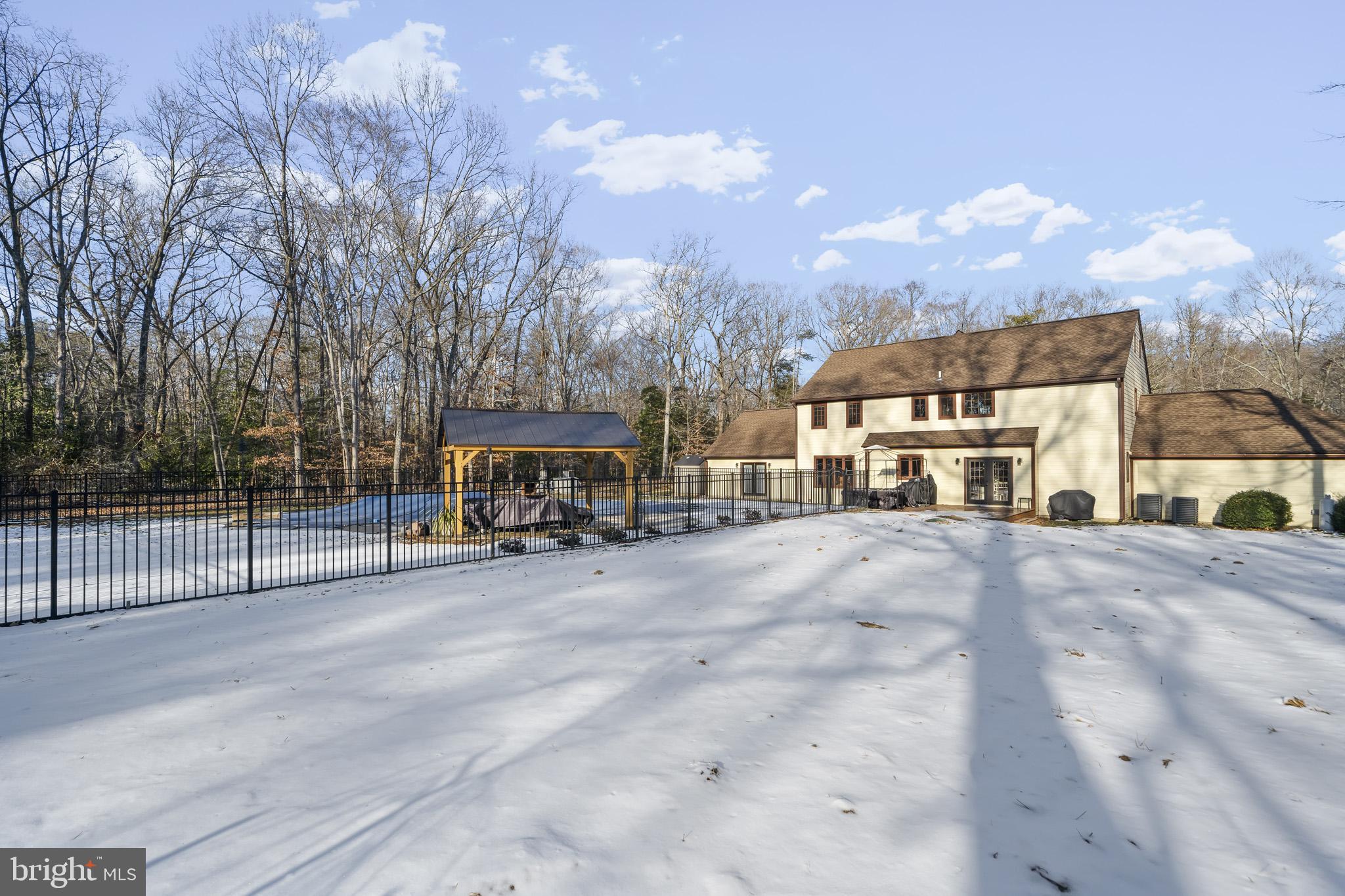 ELLERSLIE HEIGHTS - Residential