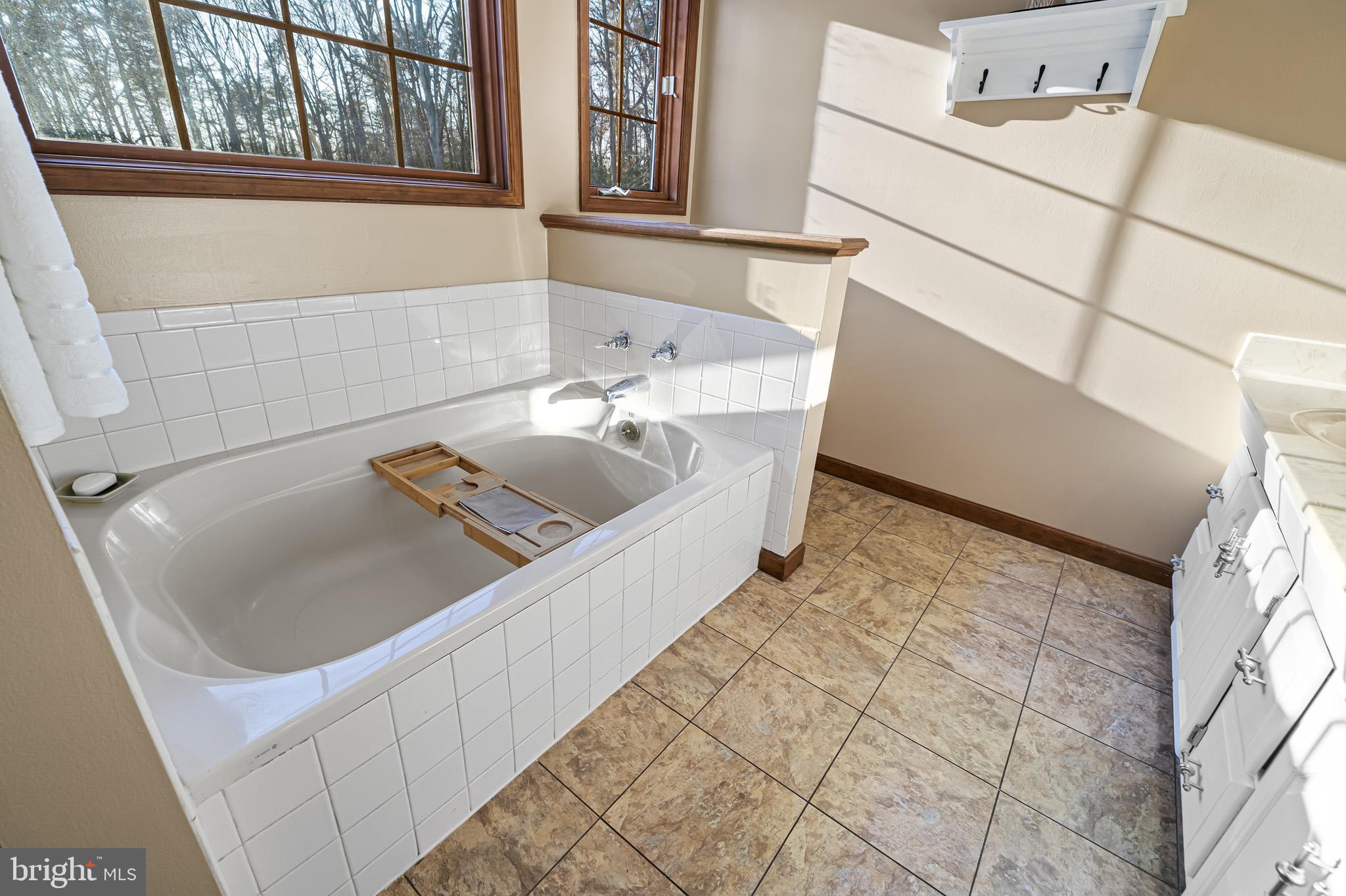 ELLERSLIE HEIGHTS - Residential