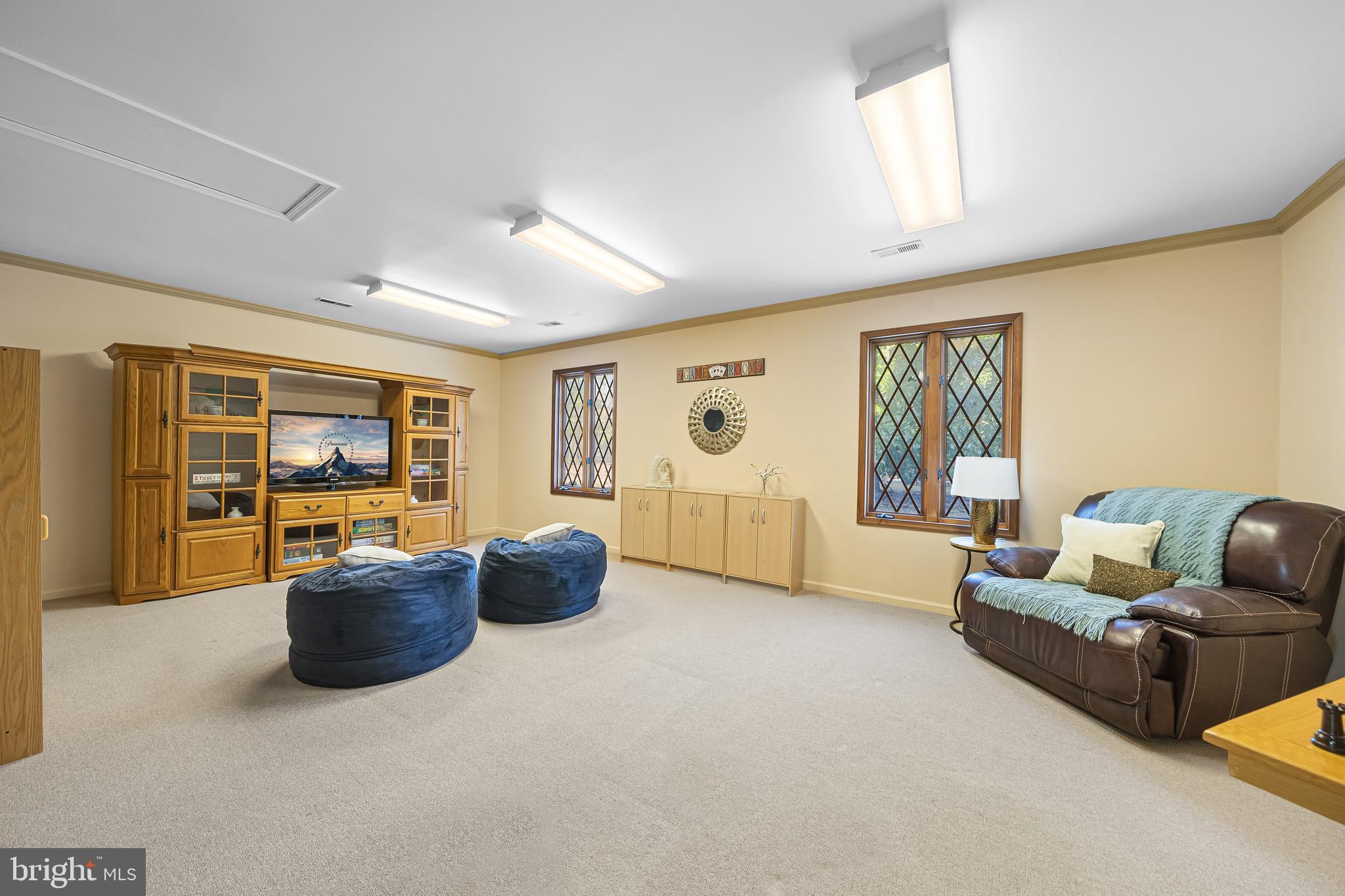 ELLERSLIE HEIGHTS - Residential