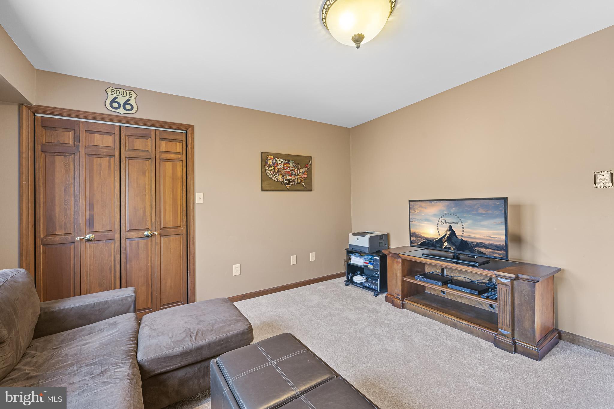 ELLERSLIE HEIGHTS - Residential