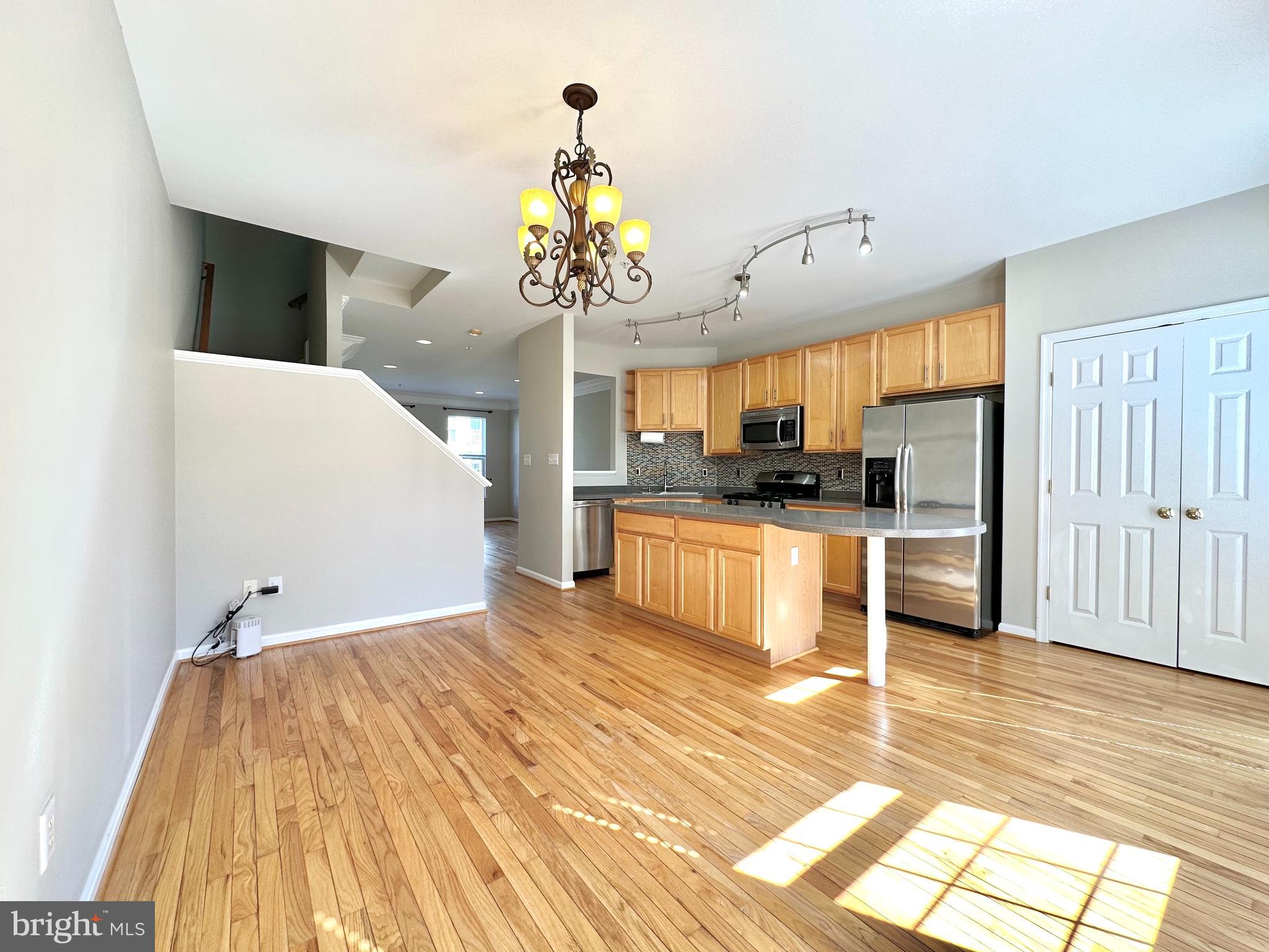 LAKELANDS - Residential Lease