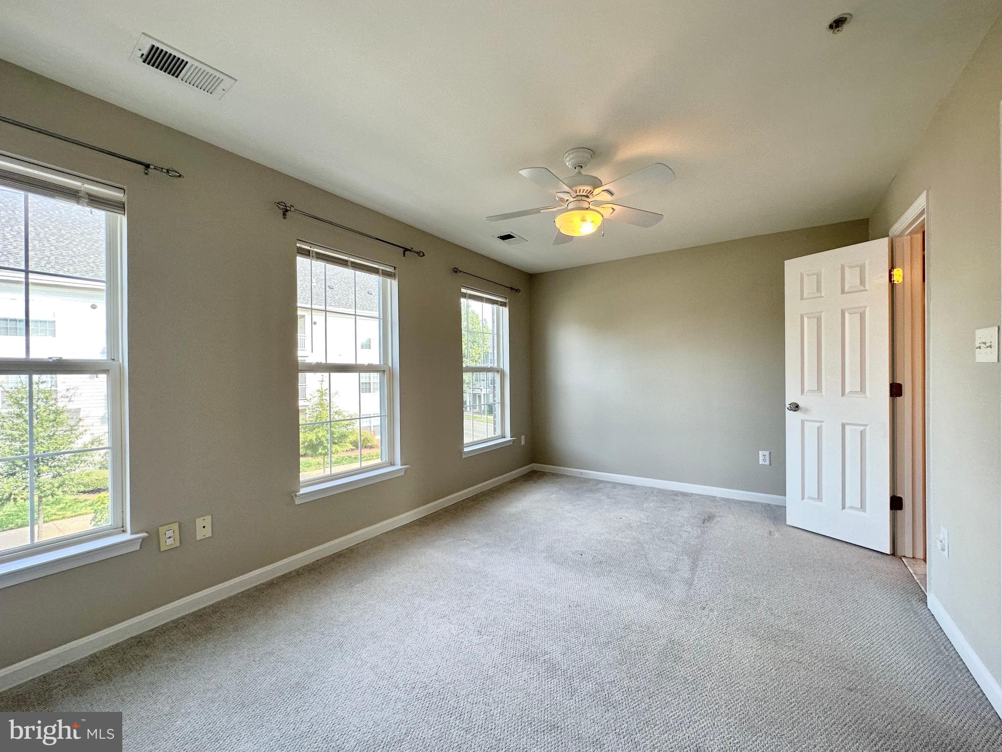 LAKELANDS - Residential Lease