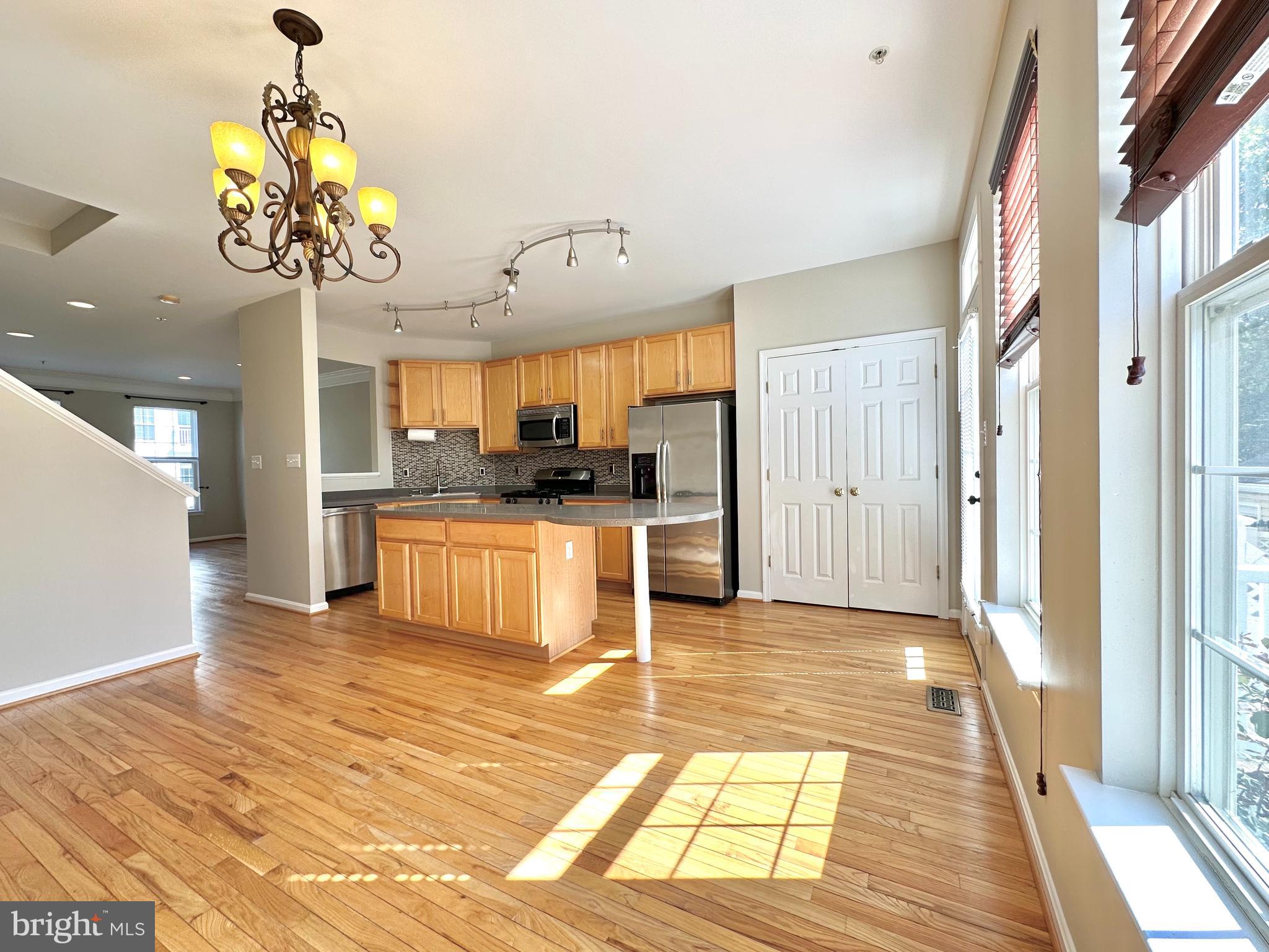 LAKELANDS - Residential Lease