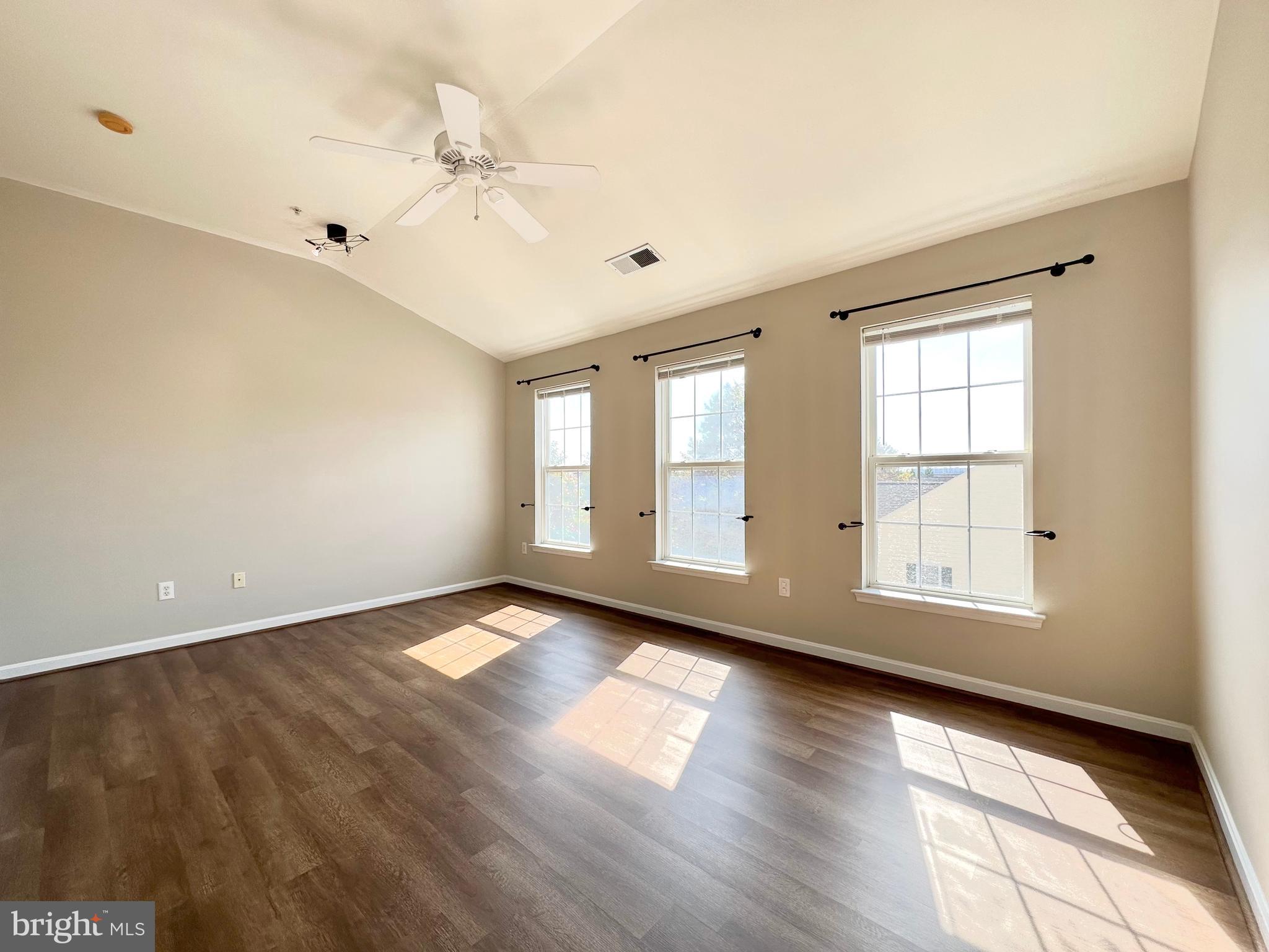 LAKELANDS - Residential Lease