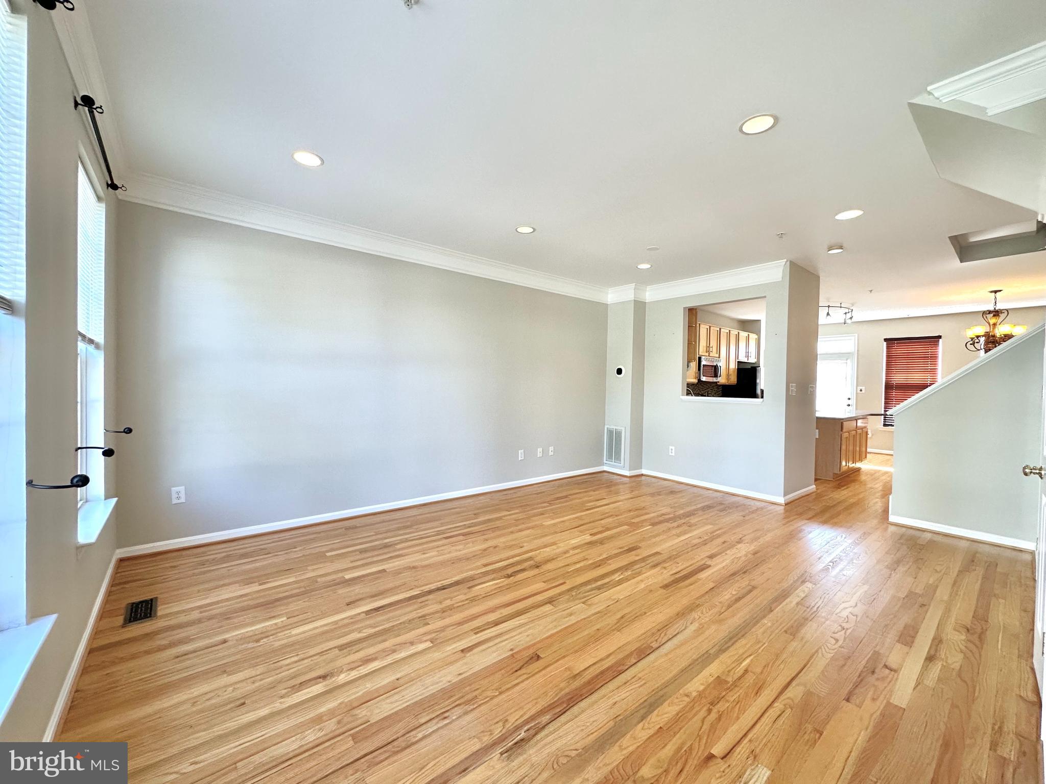 LAKELANDS - Residential Lease