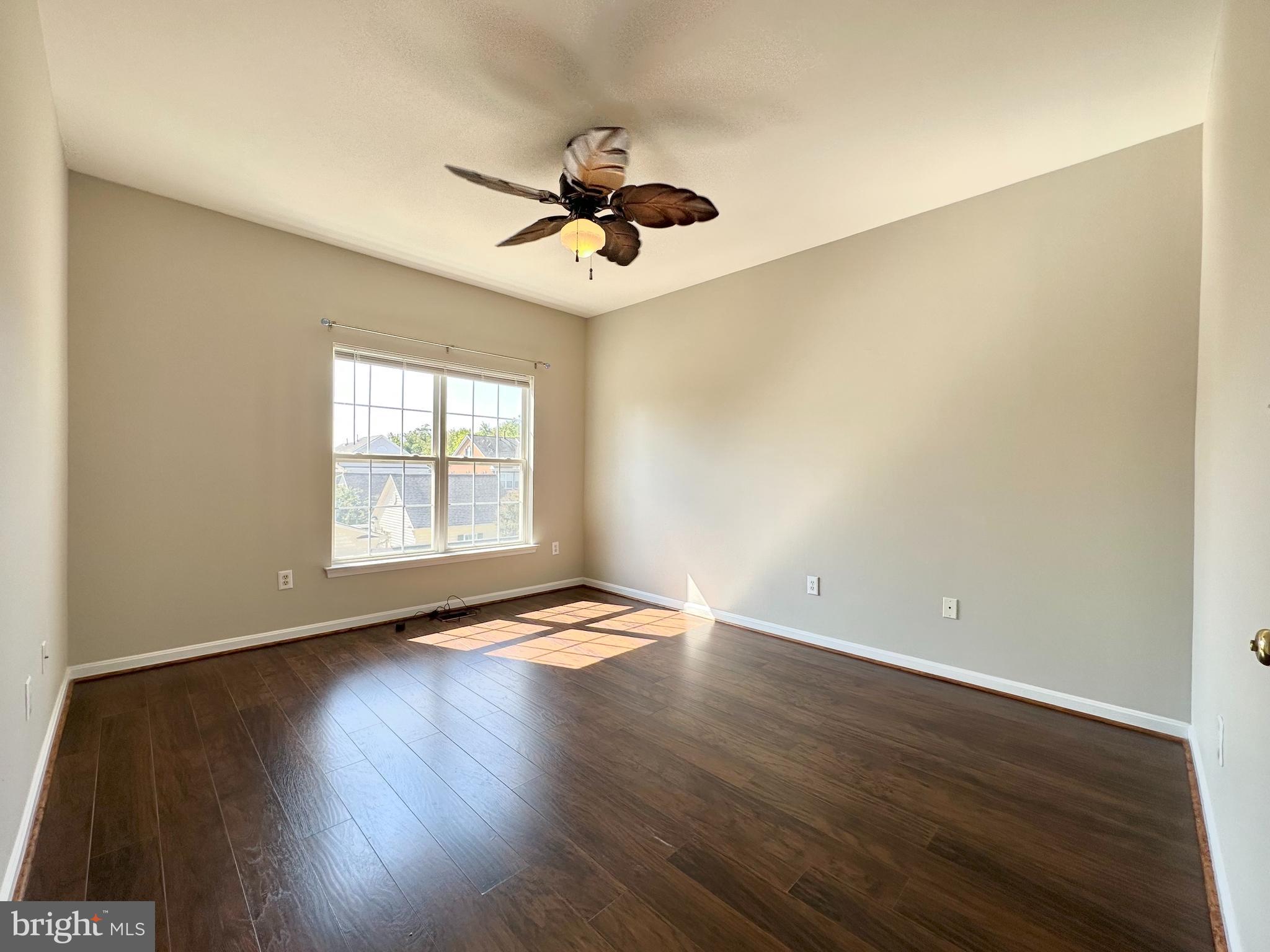 LAKELANDS - Residential Lease