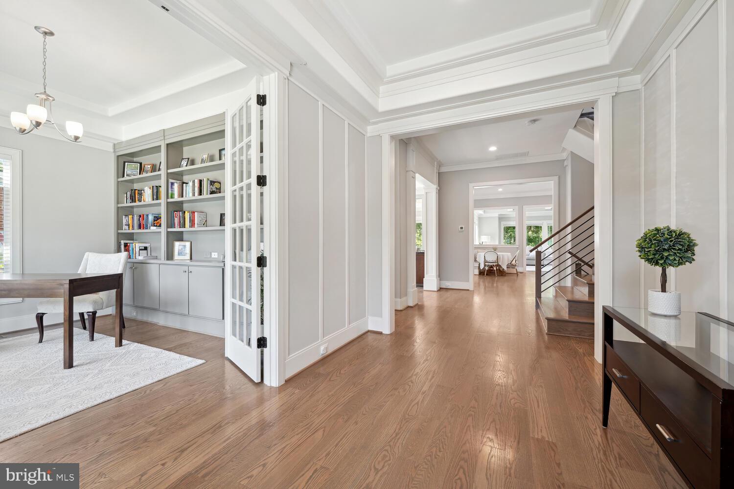 VIENNA WOODS - Residential