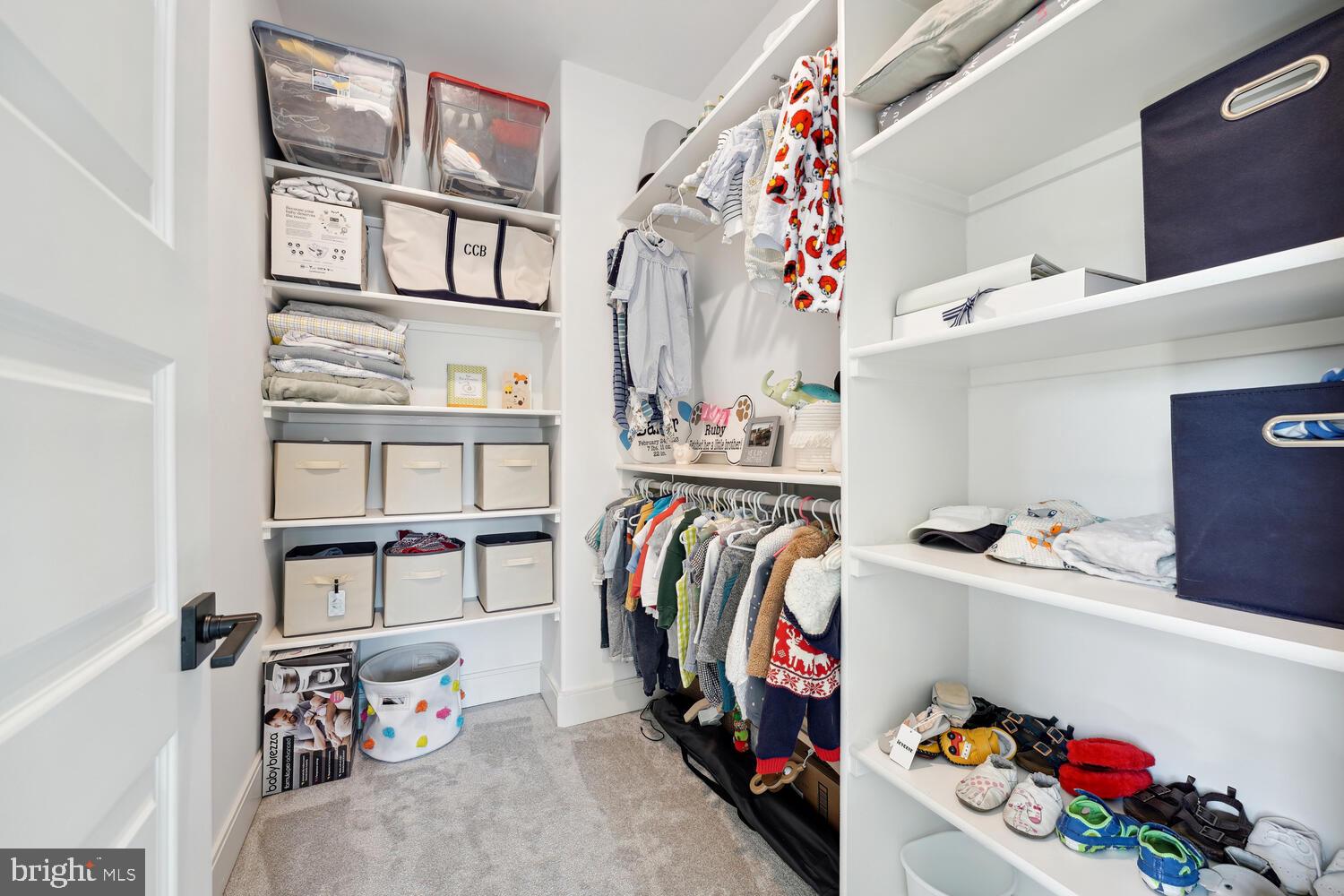 VIENNA WOODS - Residential