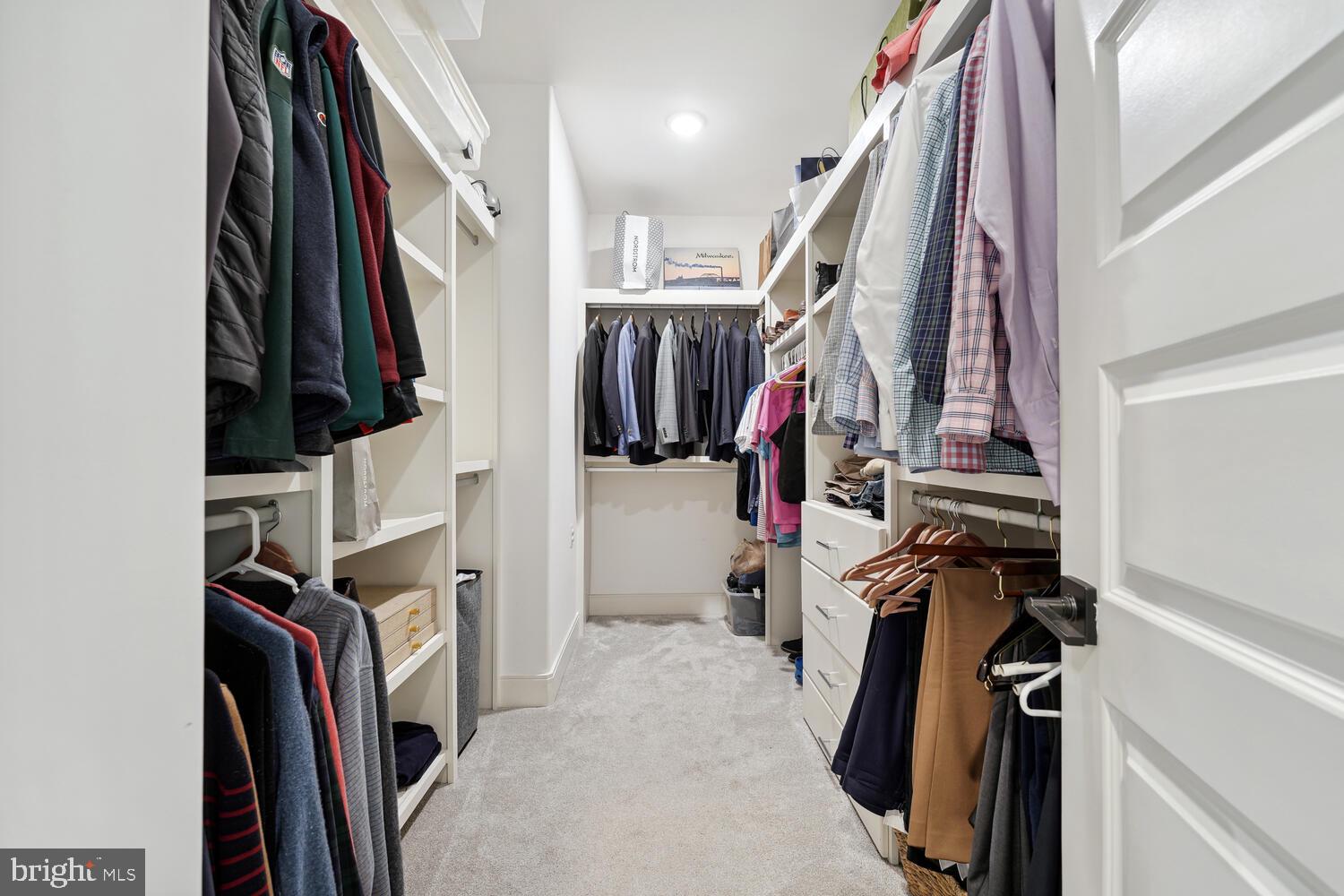 VIENNA WOODS - Residential