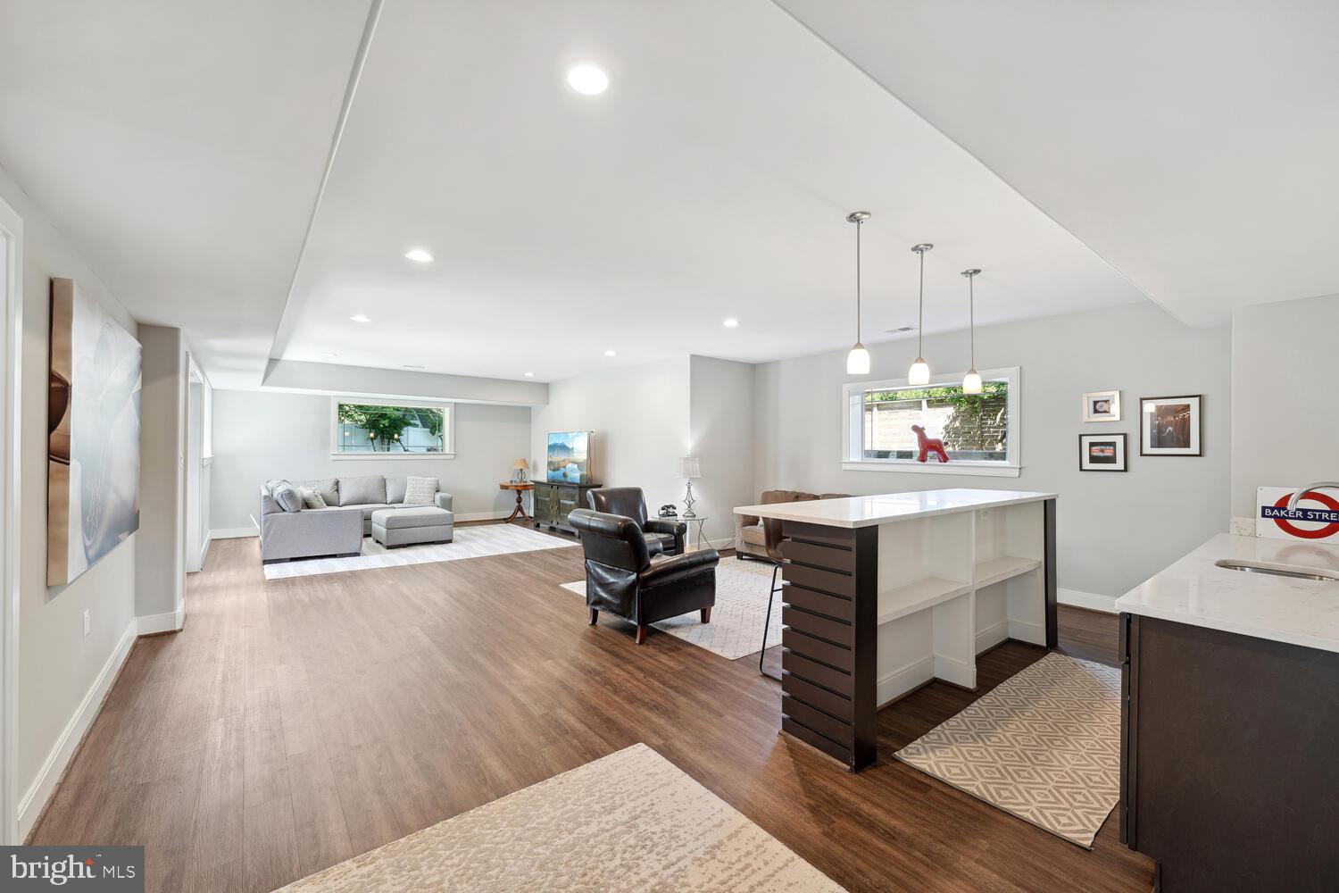 VIENNA WOODS - Residential