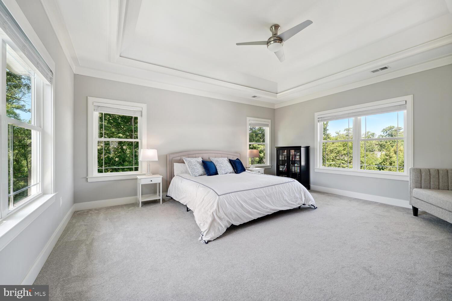 VIENNA WOODS - Residential