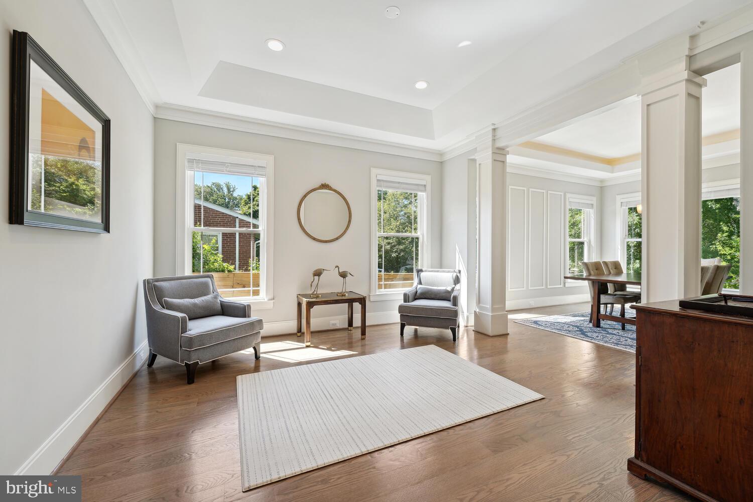 VIENNA WOODS - Residential