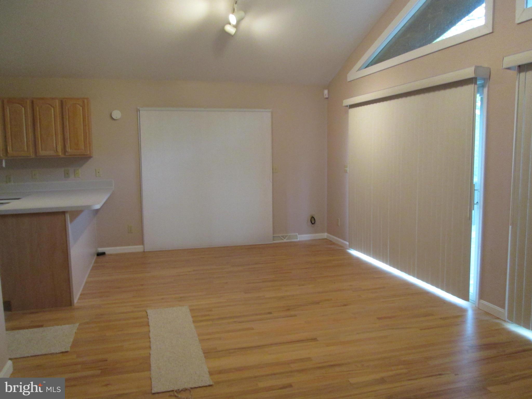 COOLFONT MOUNTAINSIDE - Residential