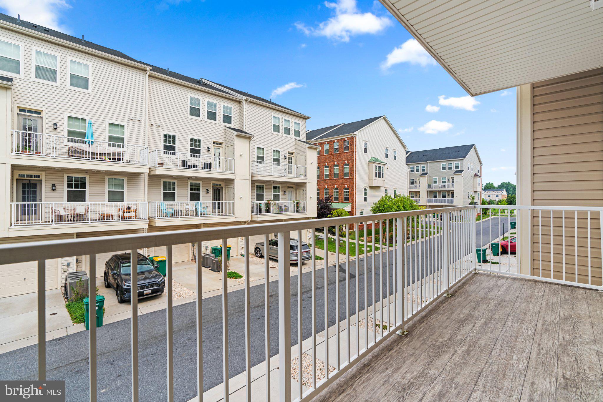 OXFORD SQUARE - Residential Lease