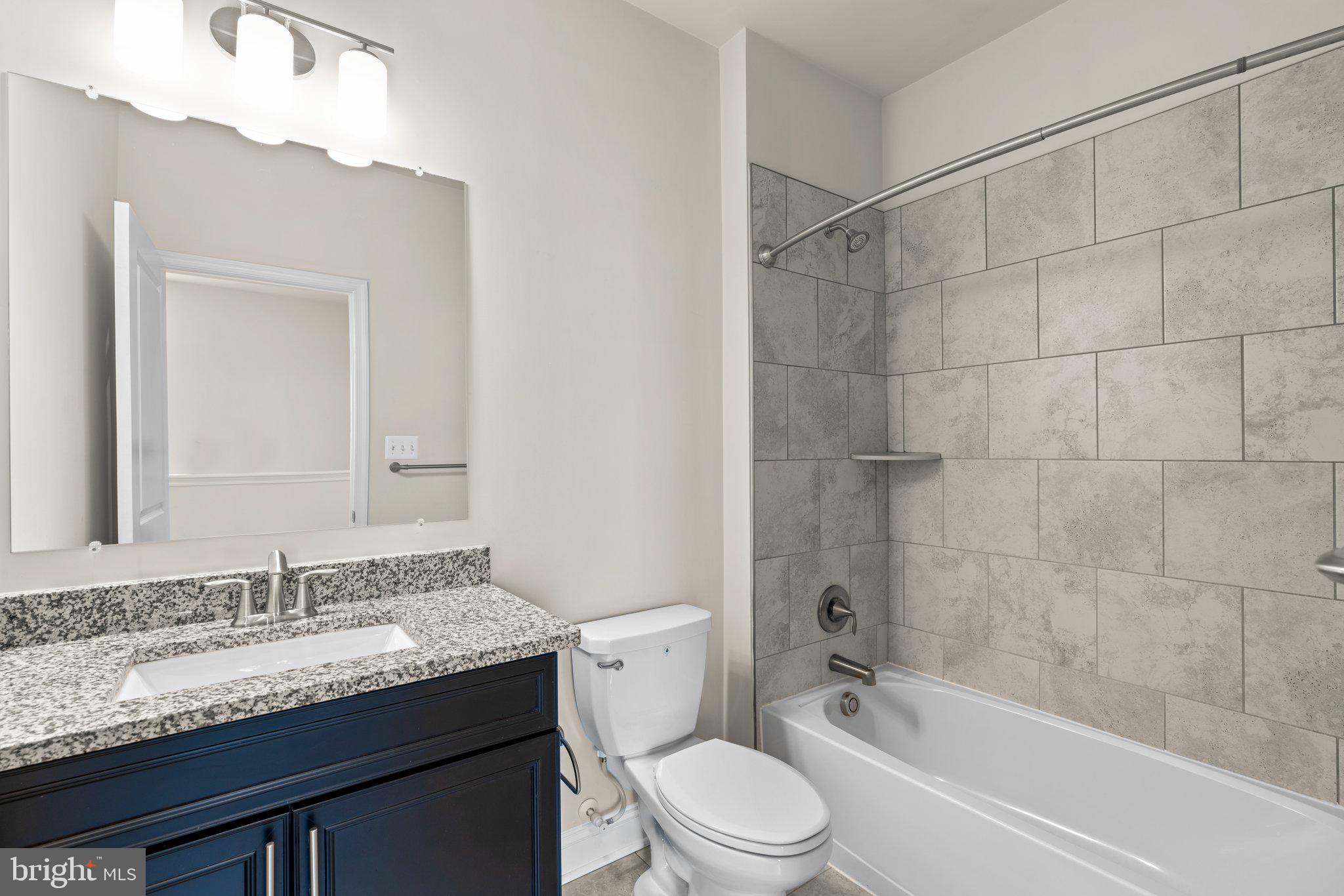 OXFORD SQUARE - Residential Lease