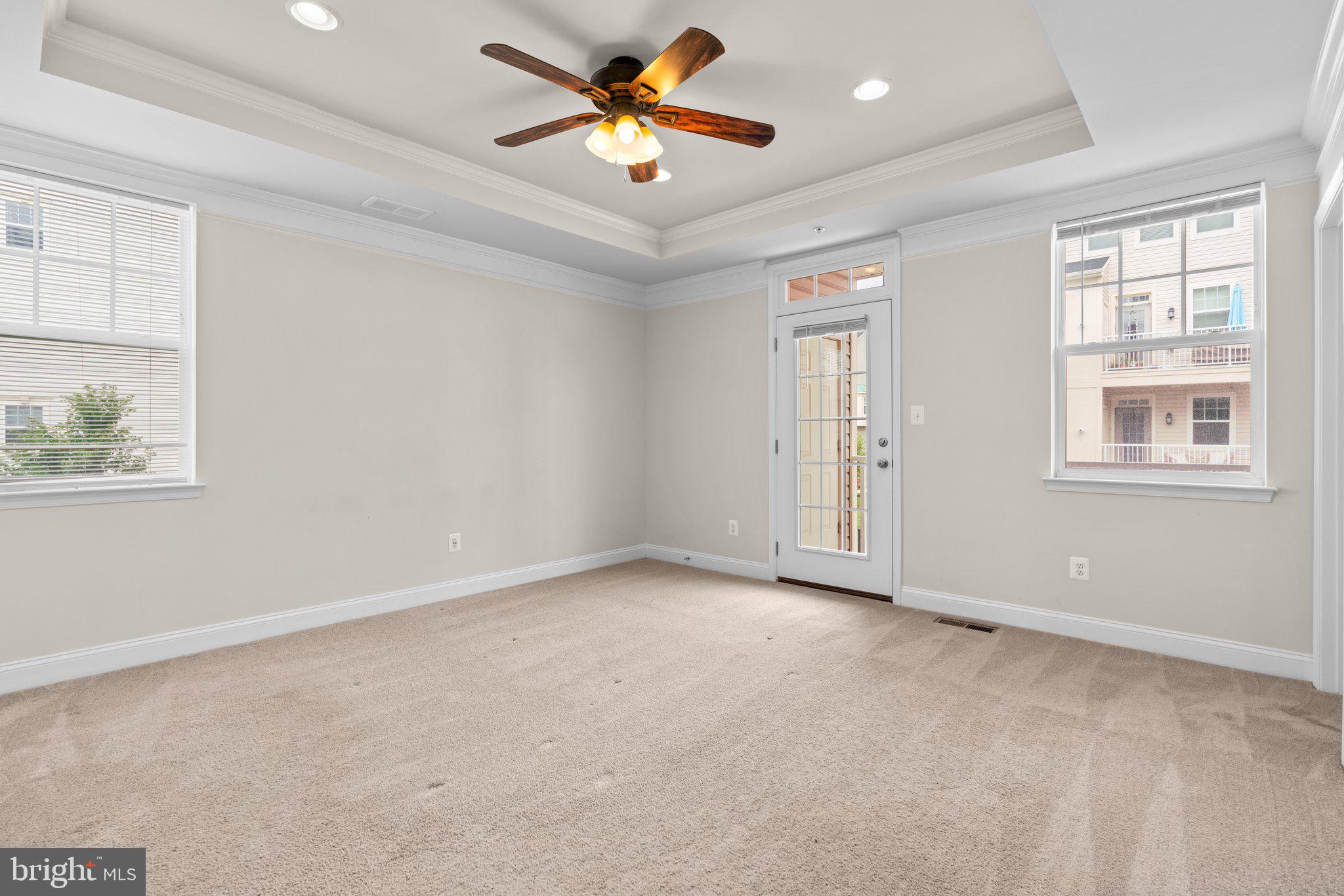 OXFORD SQUARE - Residential Lease