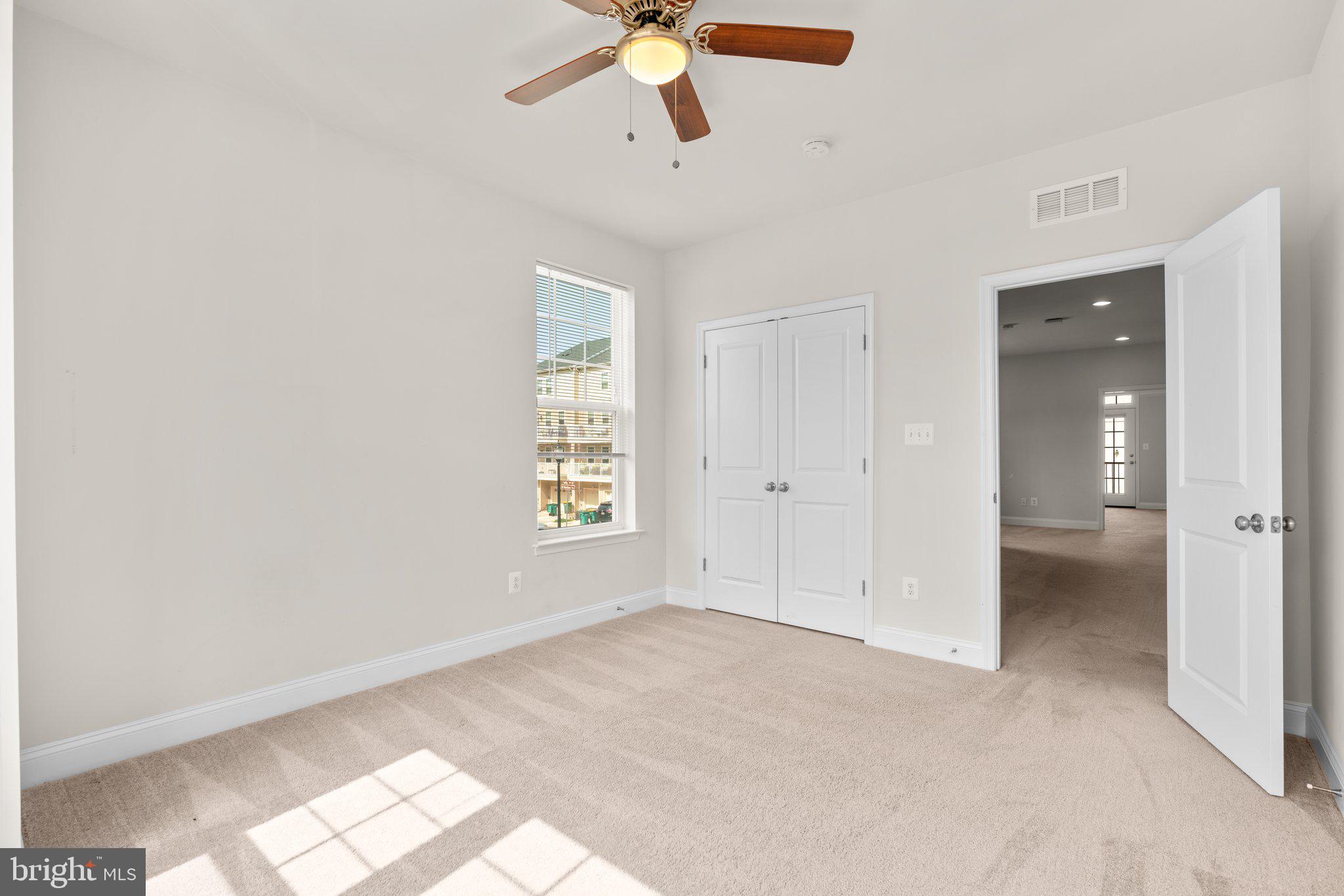 OXFORD SQUARE - Residential Lease