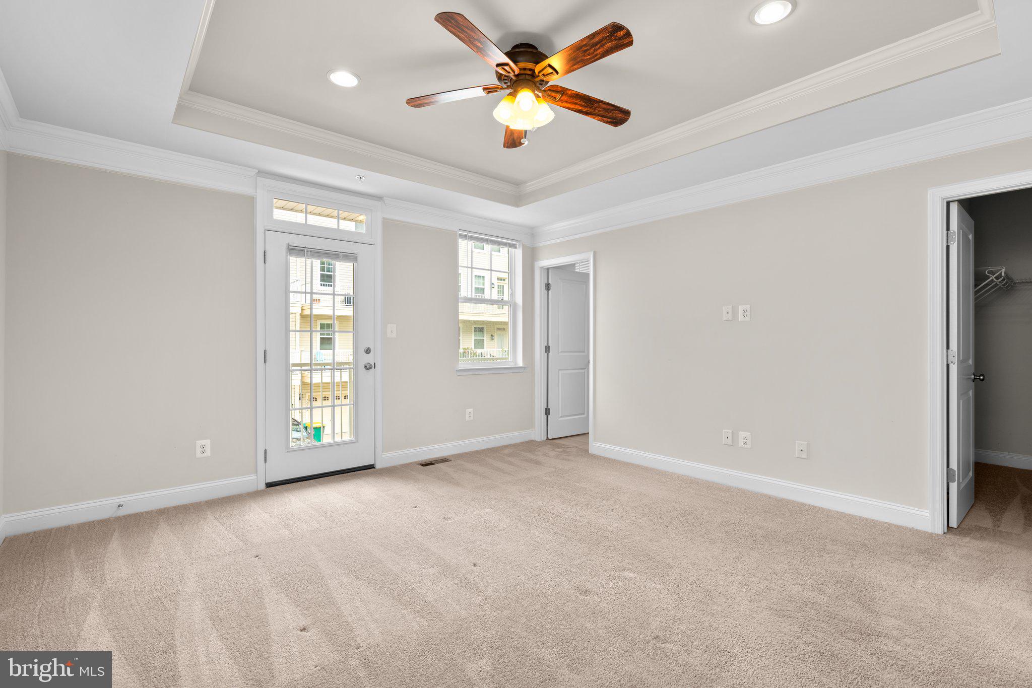 OXFORD SQUARE - Residential Lease