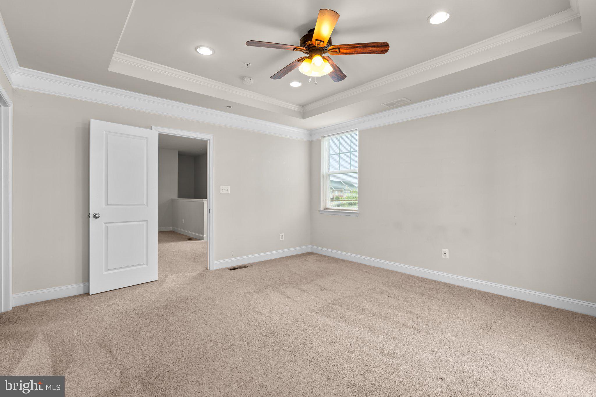 OXFORD SQUARE - Residential Lease