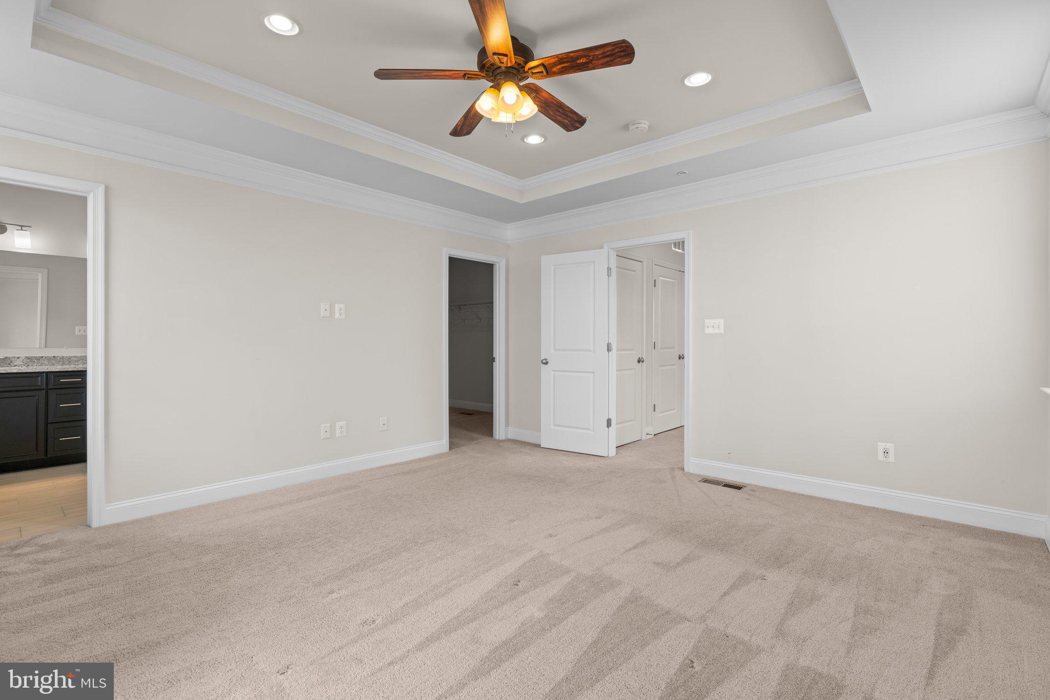 OXFORD SQUARE - Residential Lease