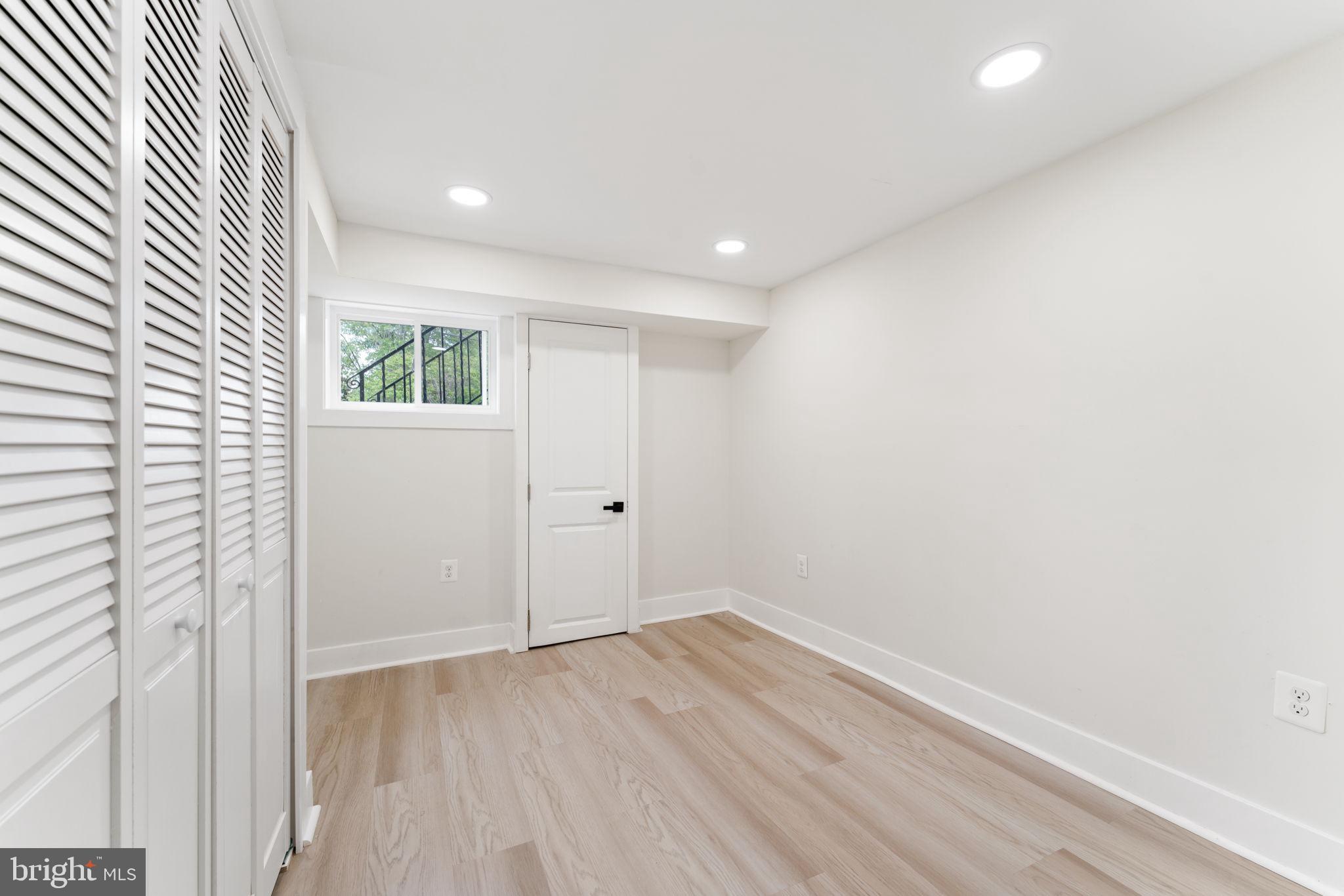 FOREST HEIGHTS - Residential