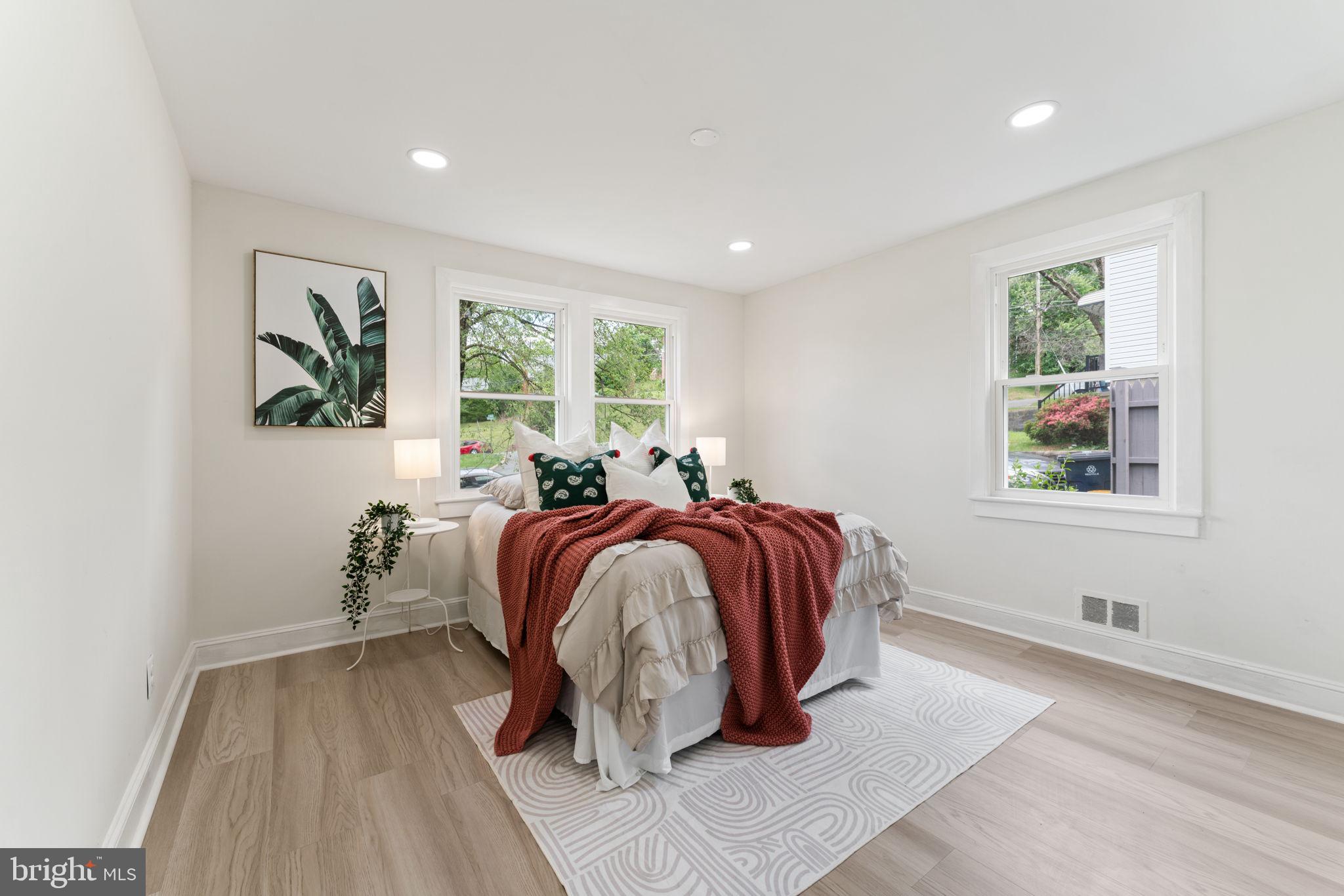 FOREST HEIGHTS - Residential