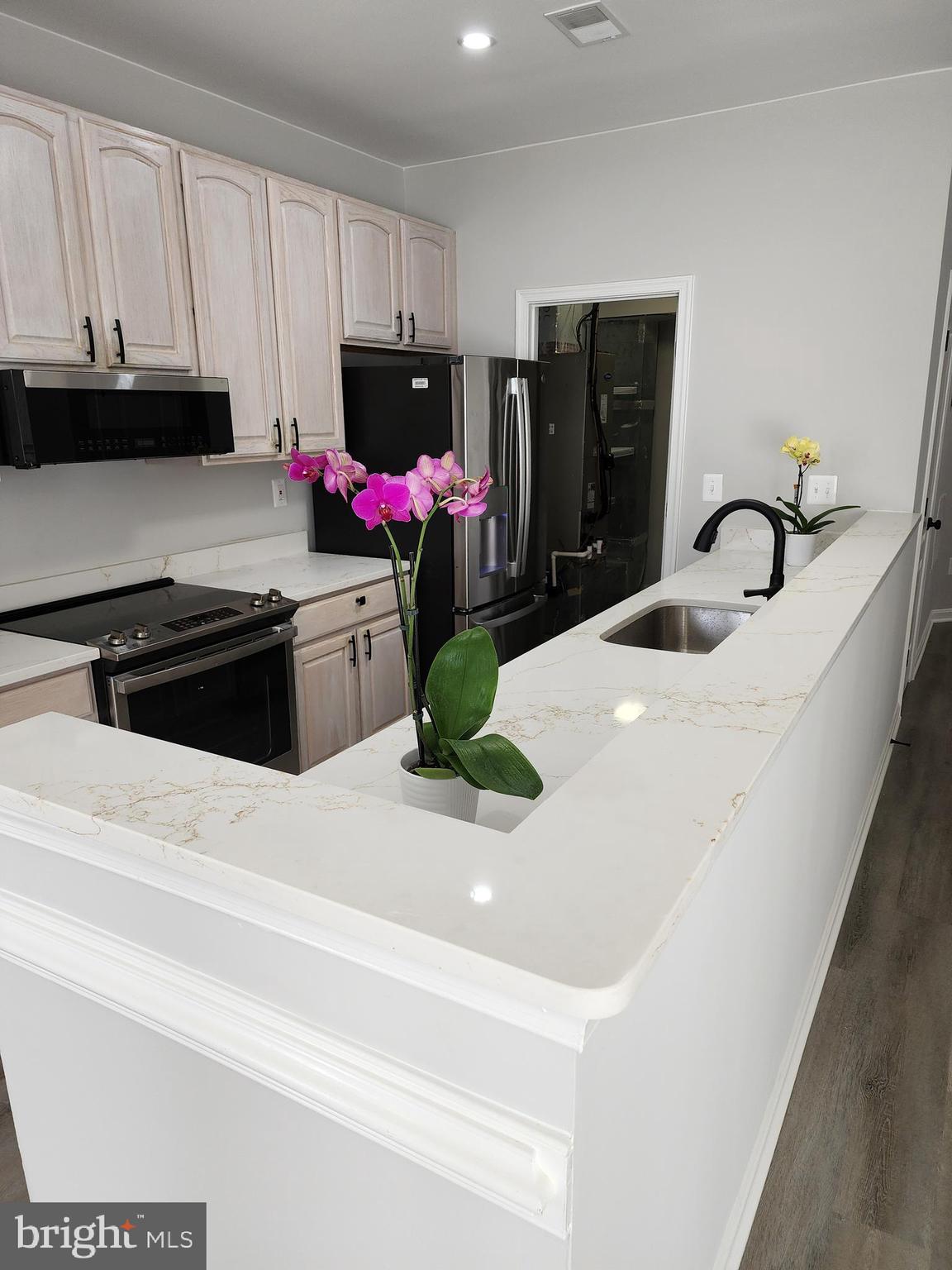 PATRIOT SQUARE - Residential