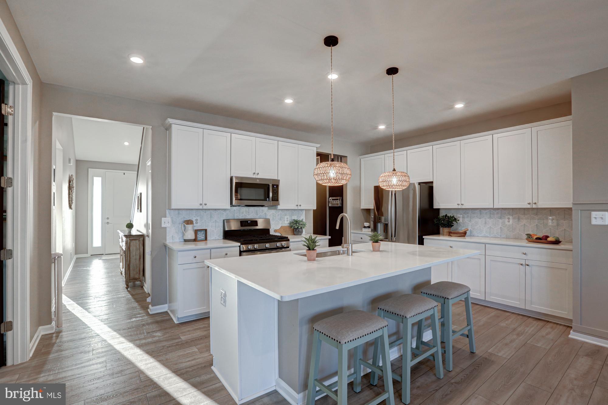 FOUR SEASONS AT BAYMONT FARMS - Residential