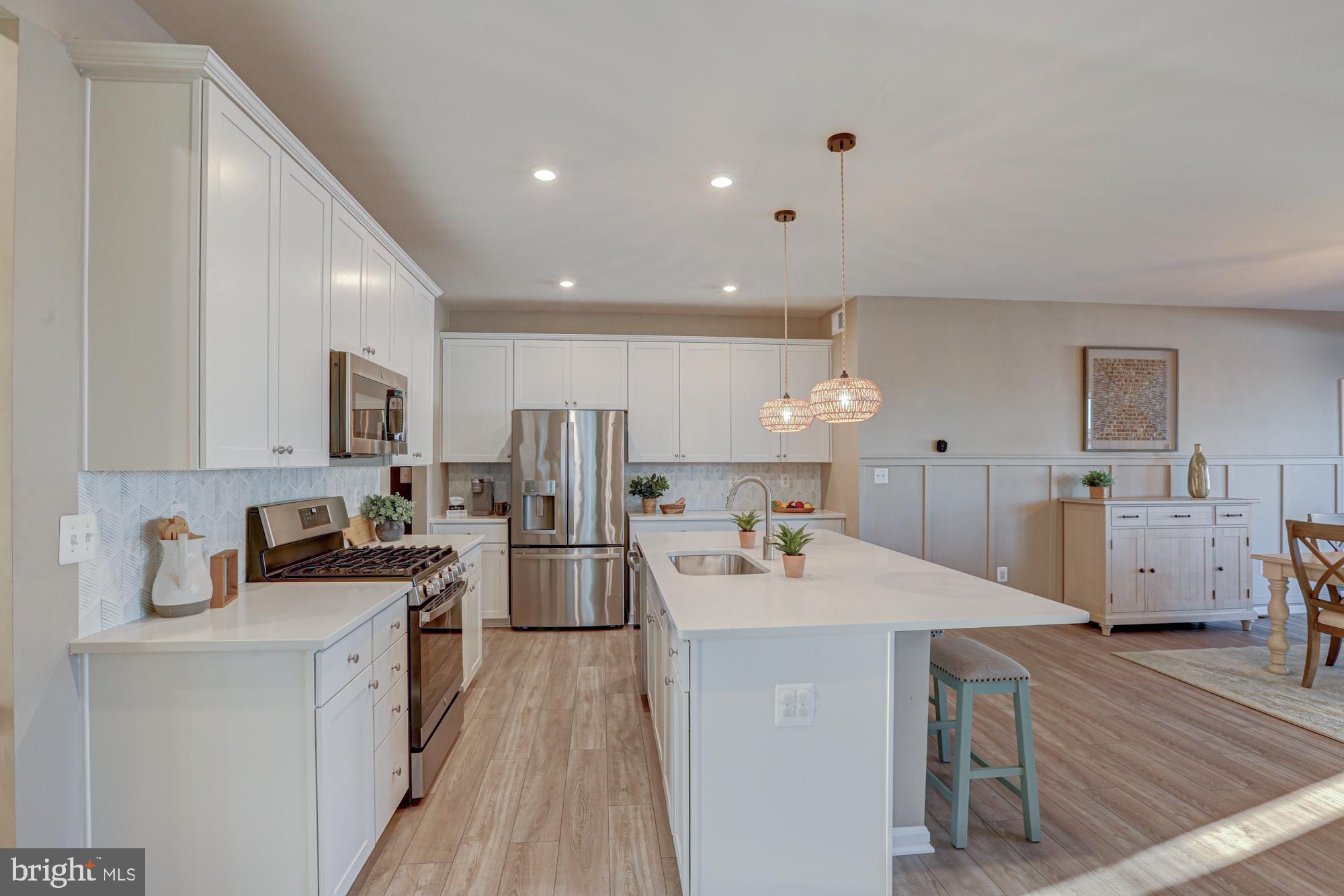 FOUR SEASONS AT BAYMONT FARMS - Residential