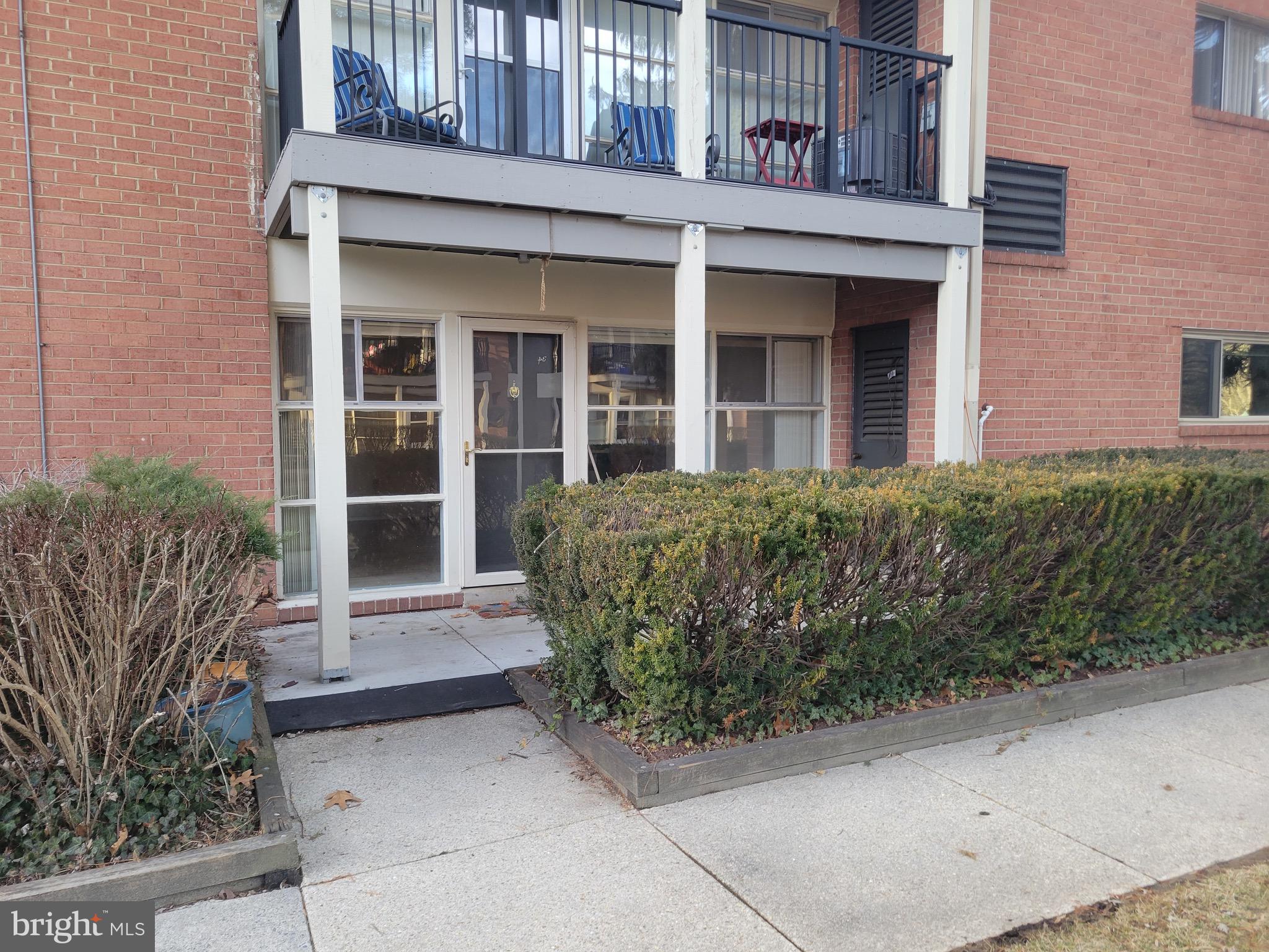 KENSINGTON - Residential Lease