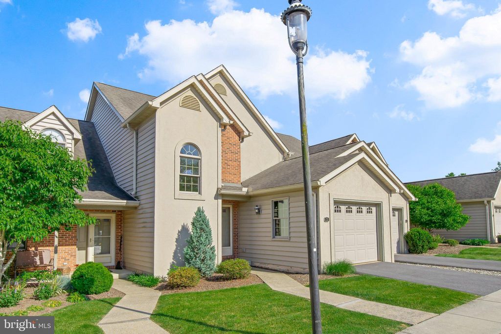 Photo of 13 Sussex Place, Lititz, PA 17543 (MLS # PALA2051684)