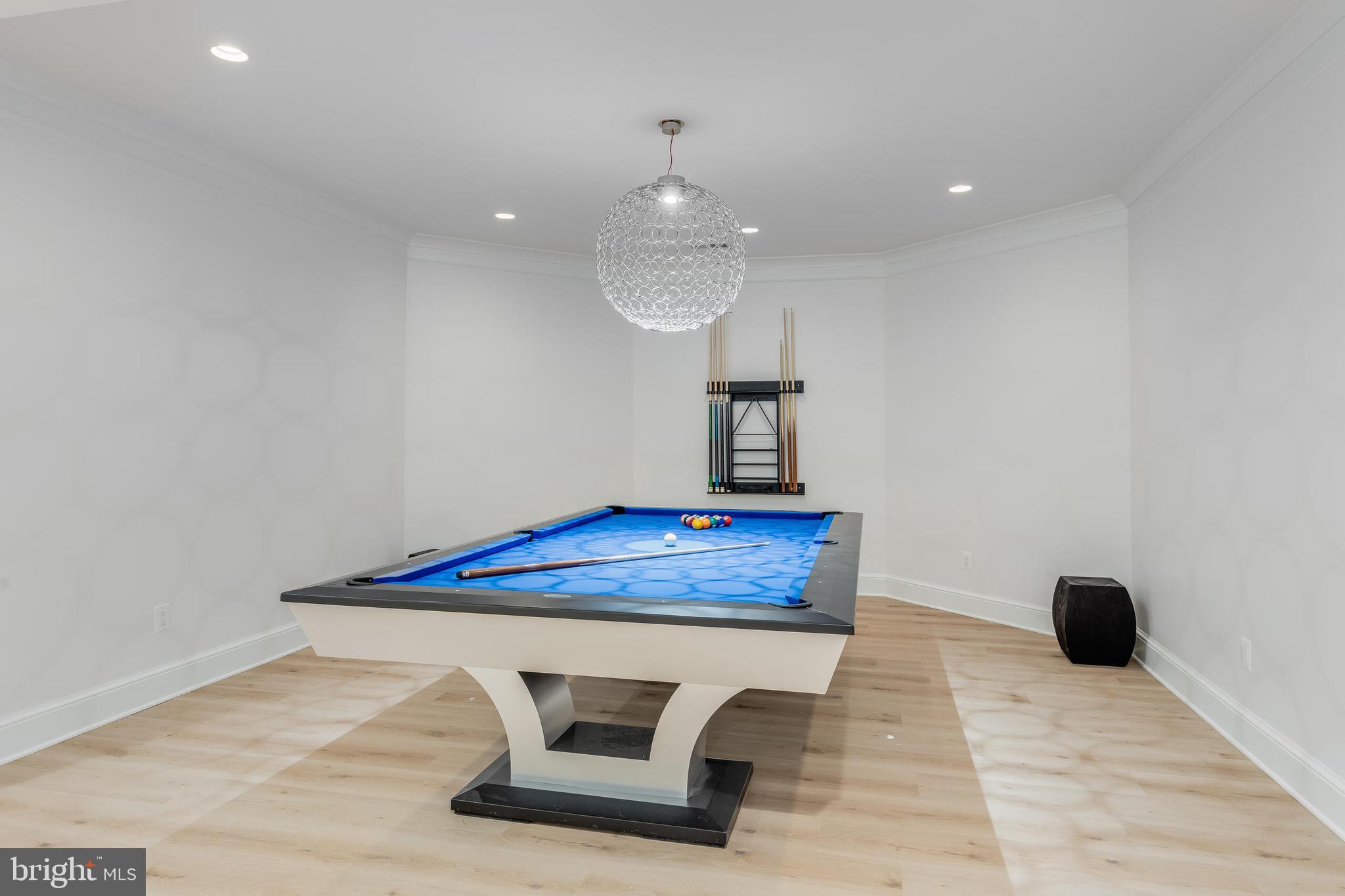 LANGLEY FOREST - Residential
