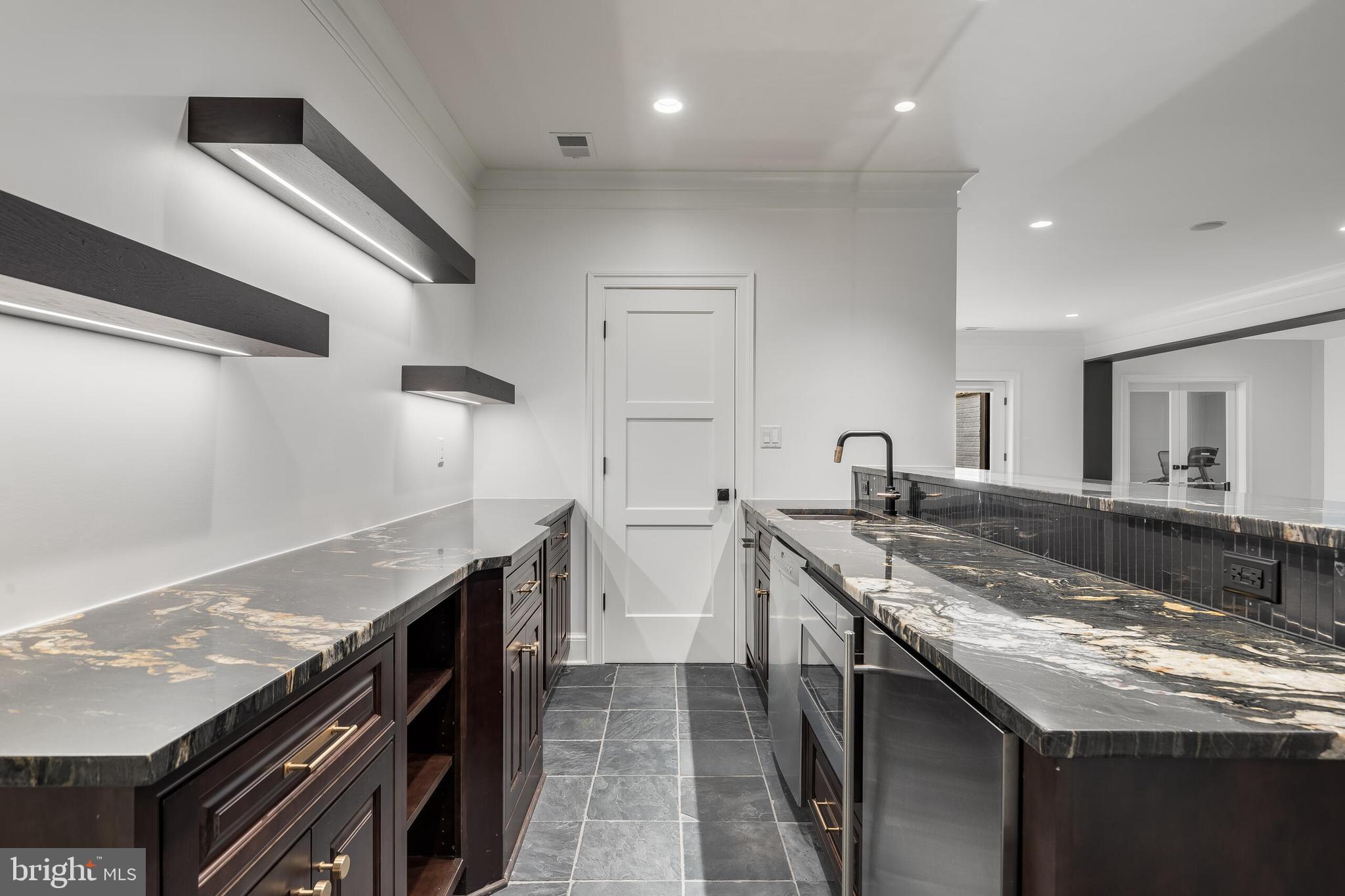 LANGLEY FOREST - Residential