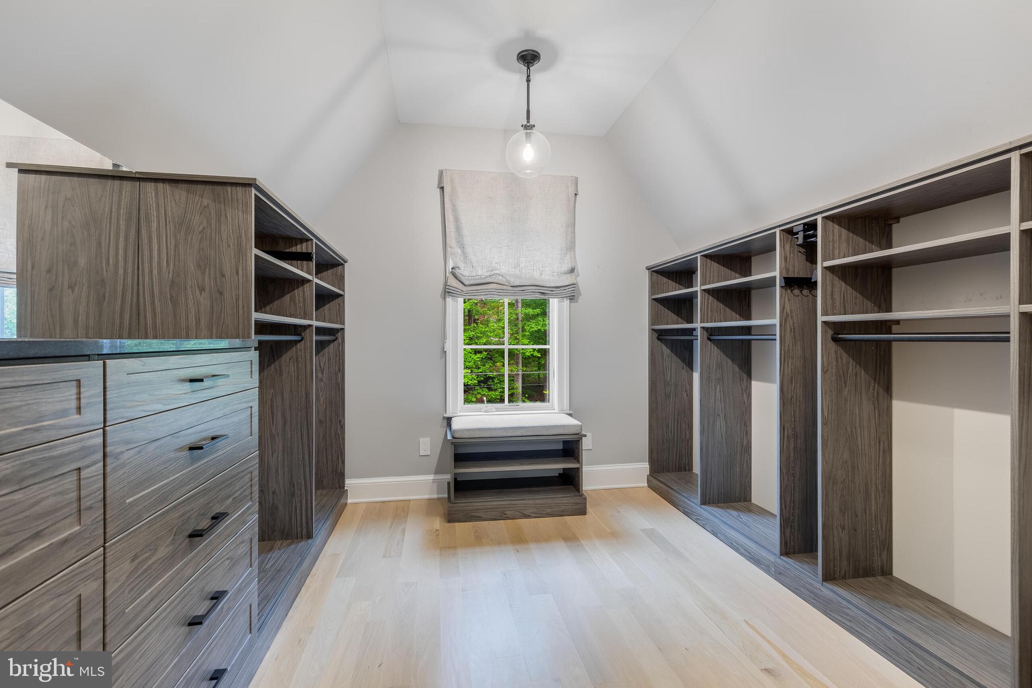 LANGLEY FOREST - Residential