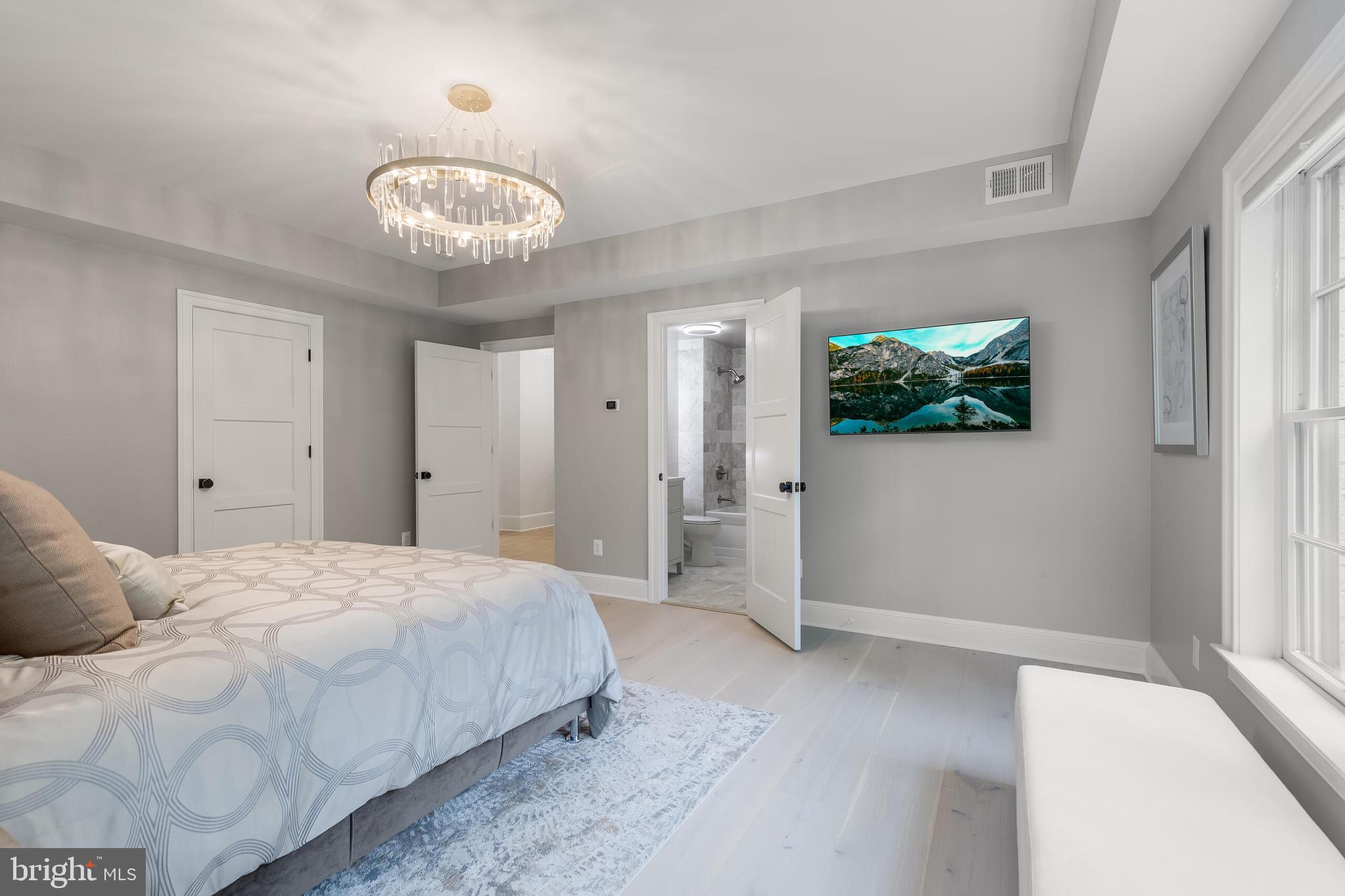 LANGLEY FOREST - Residential