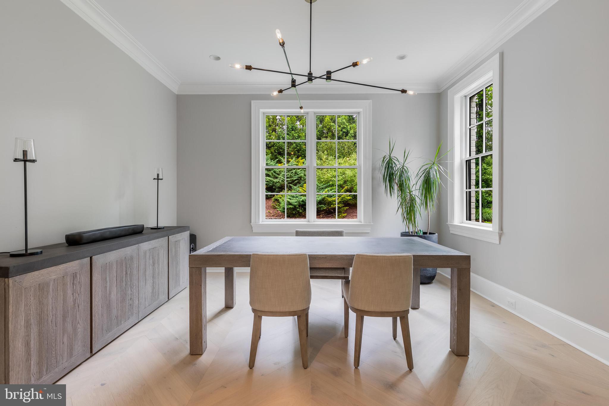 LANGLEY FOREST - Residential