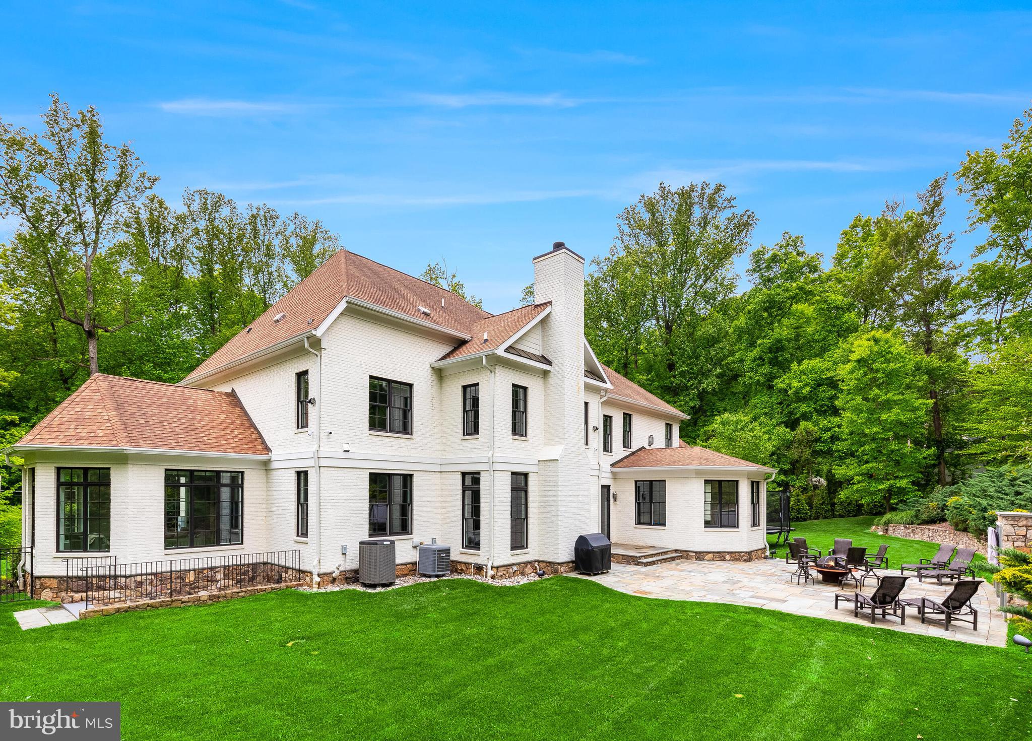 LANGLEY FOREST - Residential