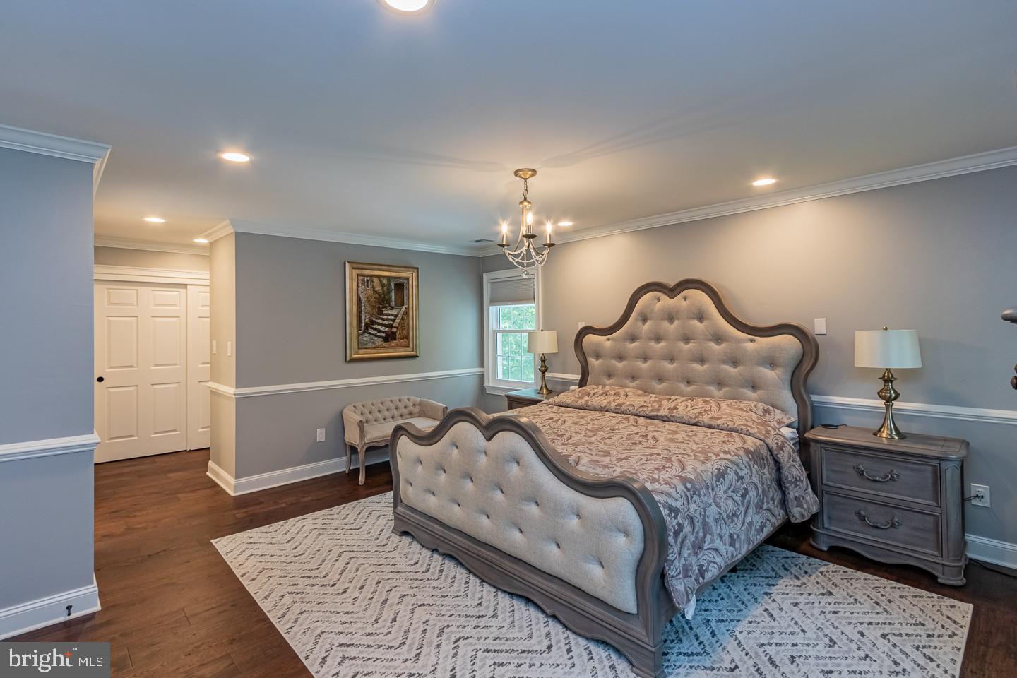 NEWTOWN HUNT - Residential