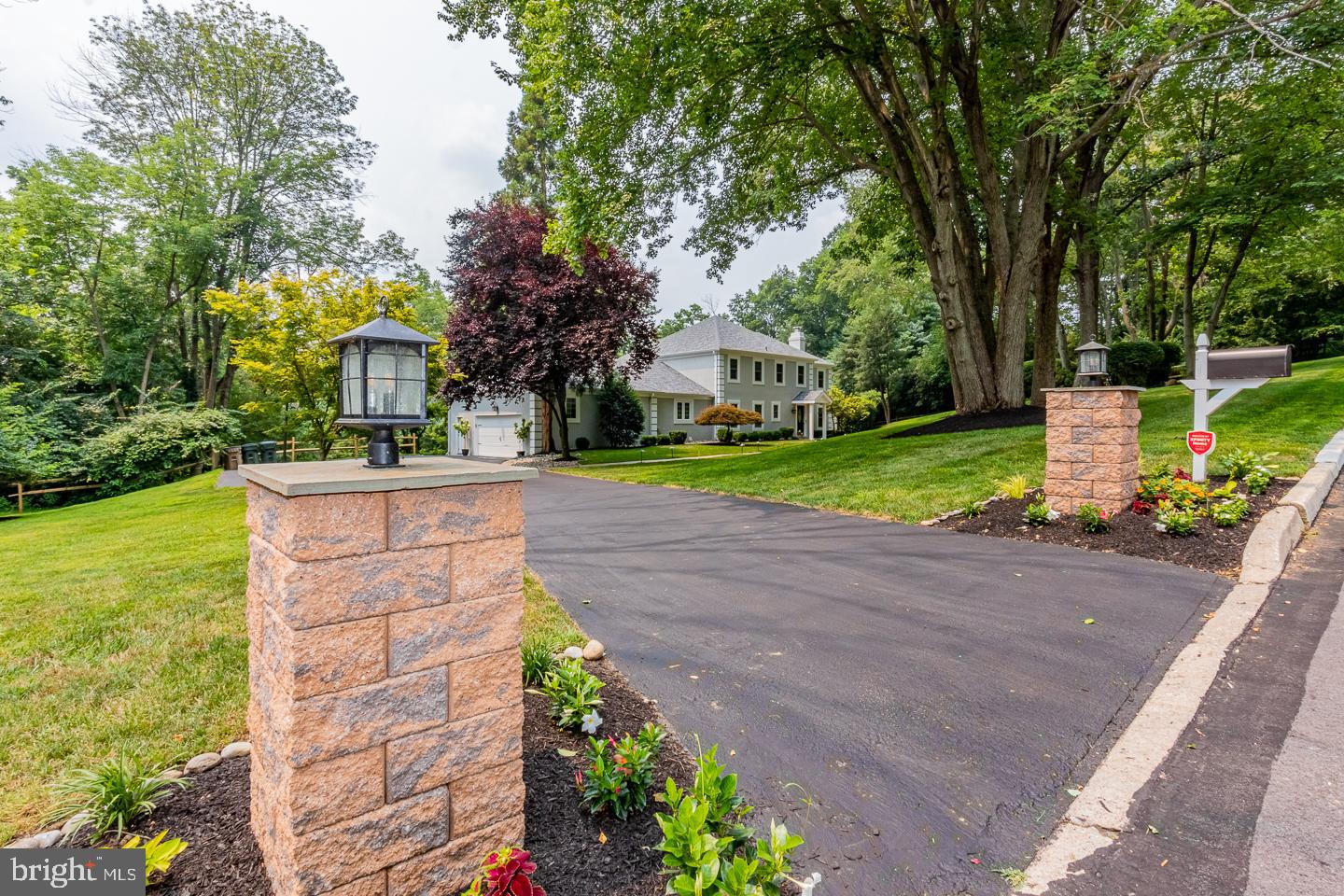 NEWTOWN HUNT - Residential