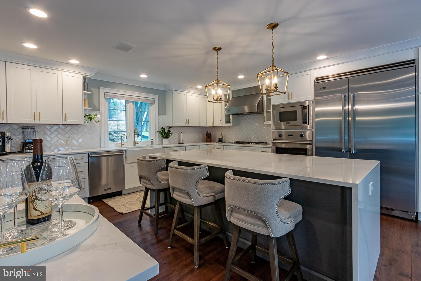 NEWTOWN HUNT - Residential