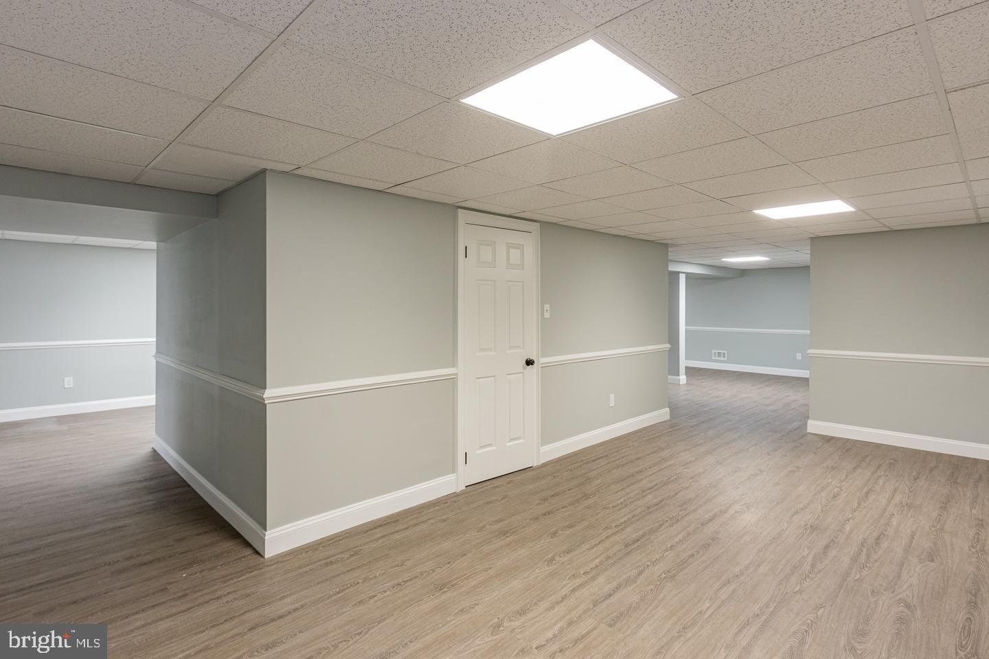 NEWTOWN HUNT - Residential