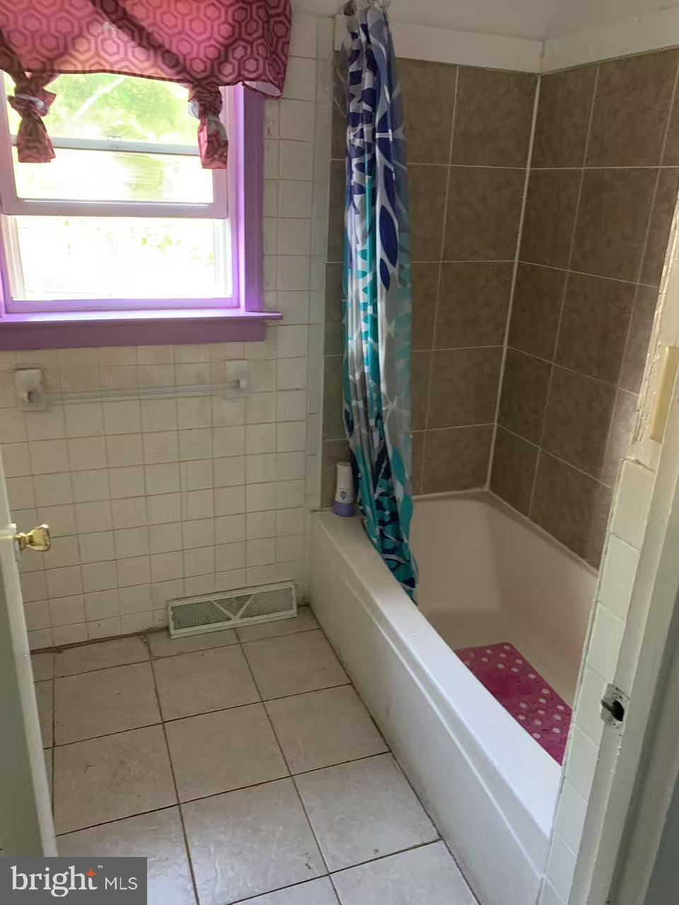 TAYLOR EST - Commercial Sale