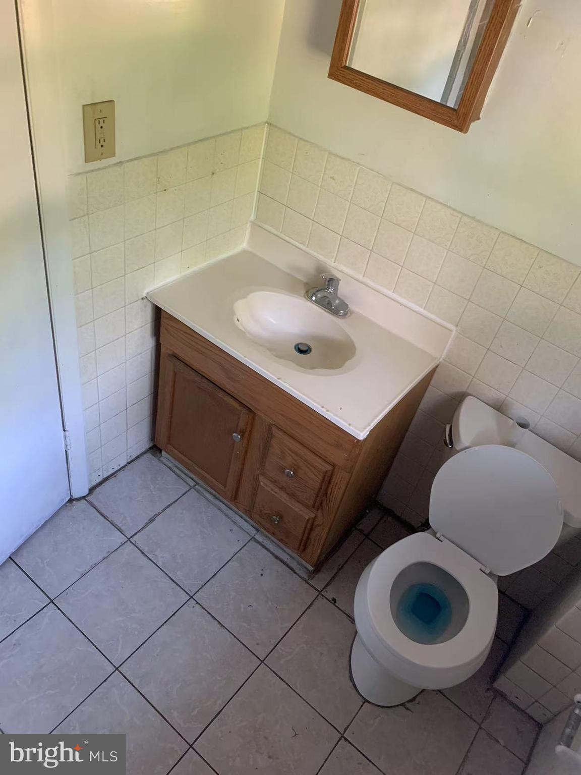 TAYLOR EST - Commercial Sale