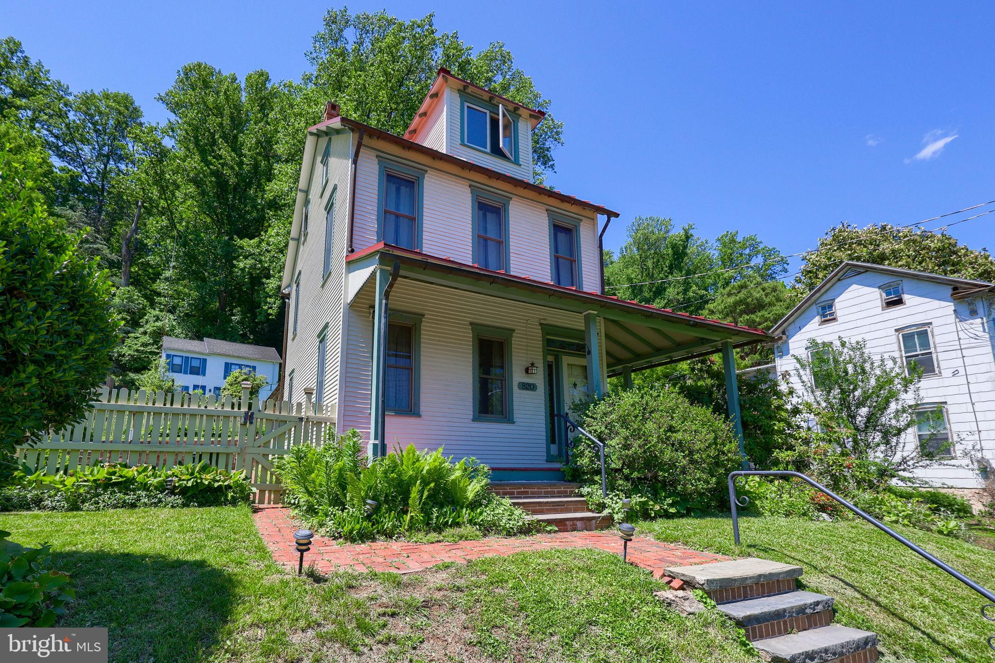 820 FRIEDENSBURG ROAD