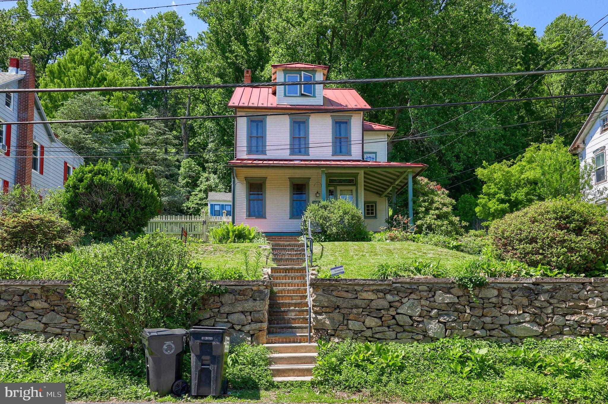 820 FRIEDENSBURG ROAD