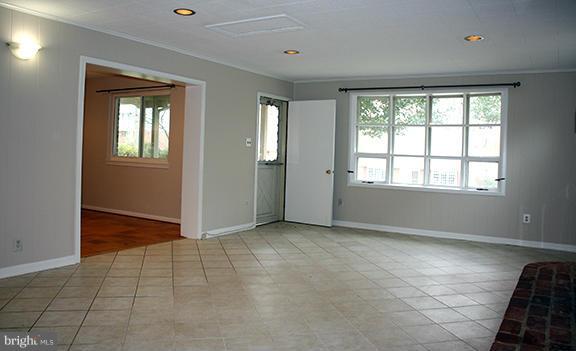 KINGS PARK - Residential Lease